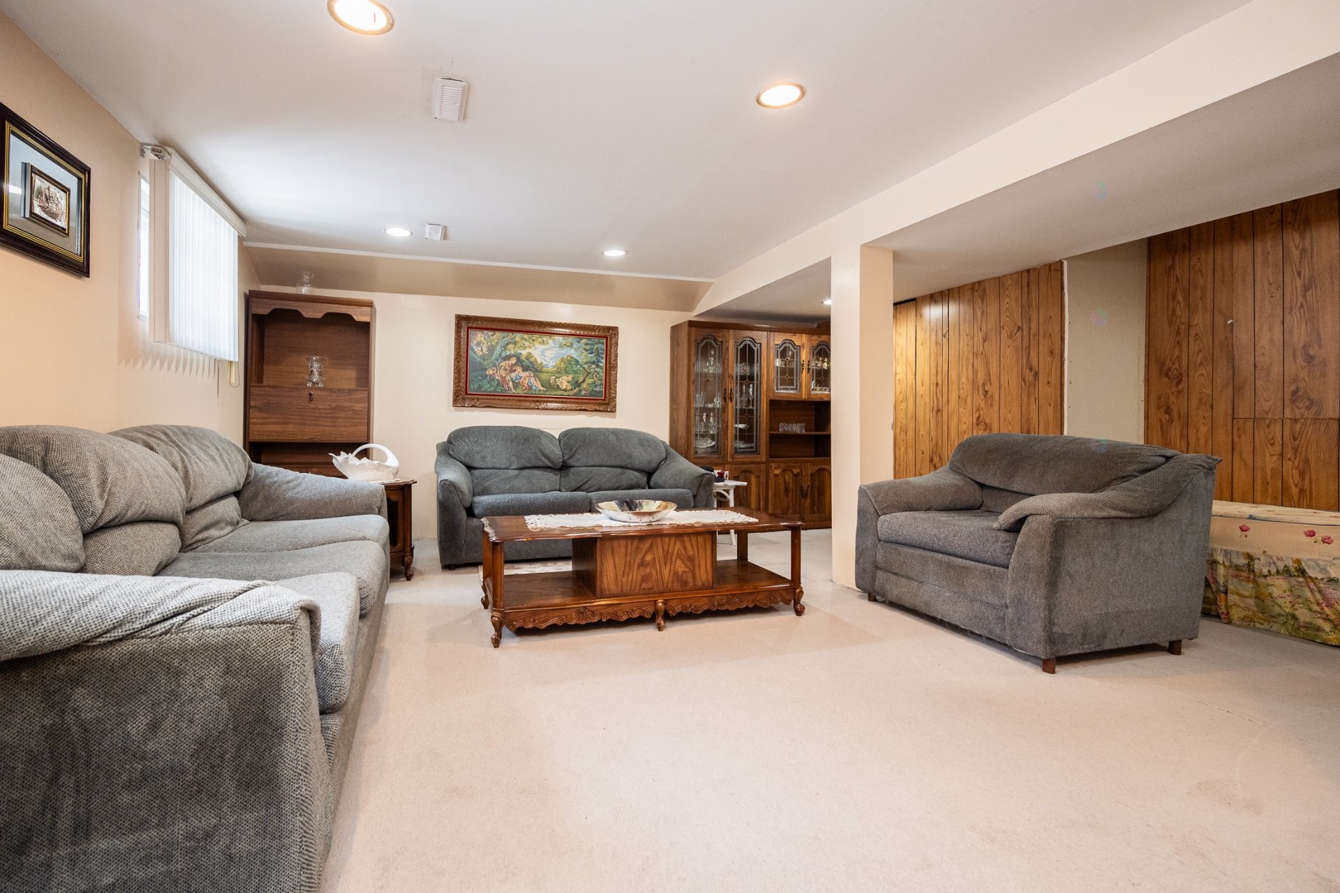 









1446


Rue Franklin

,
Laval (Chomedey),




QC
H7W1K6

