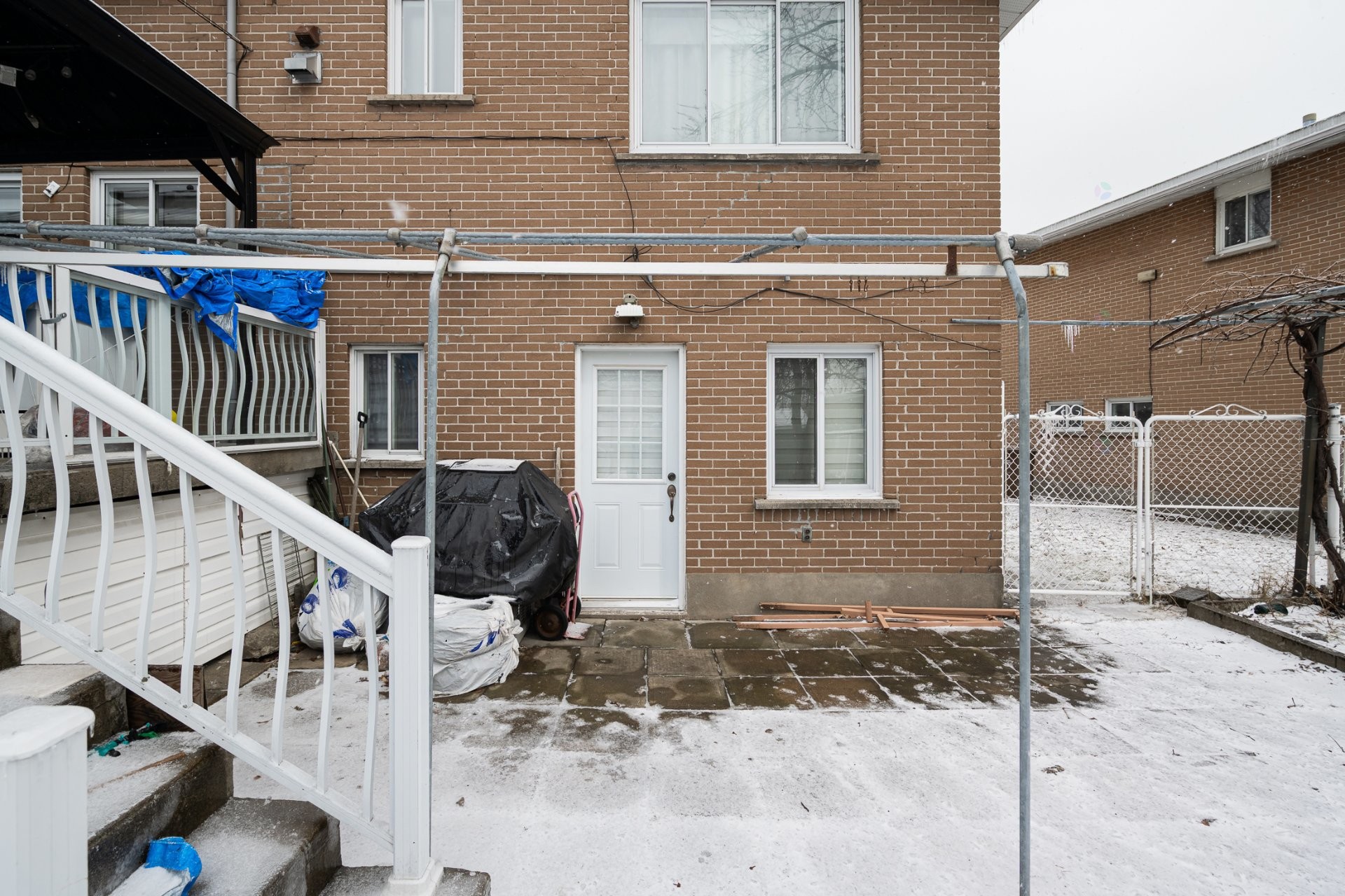









1446


Rue Franklin

,
Laval (Chomedey),




QC
H7W1K6

