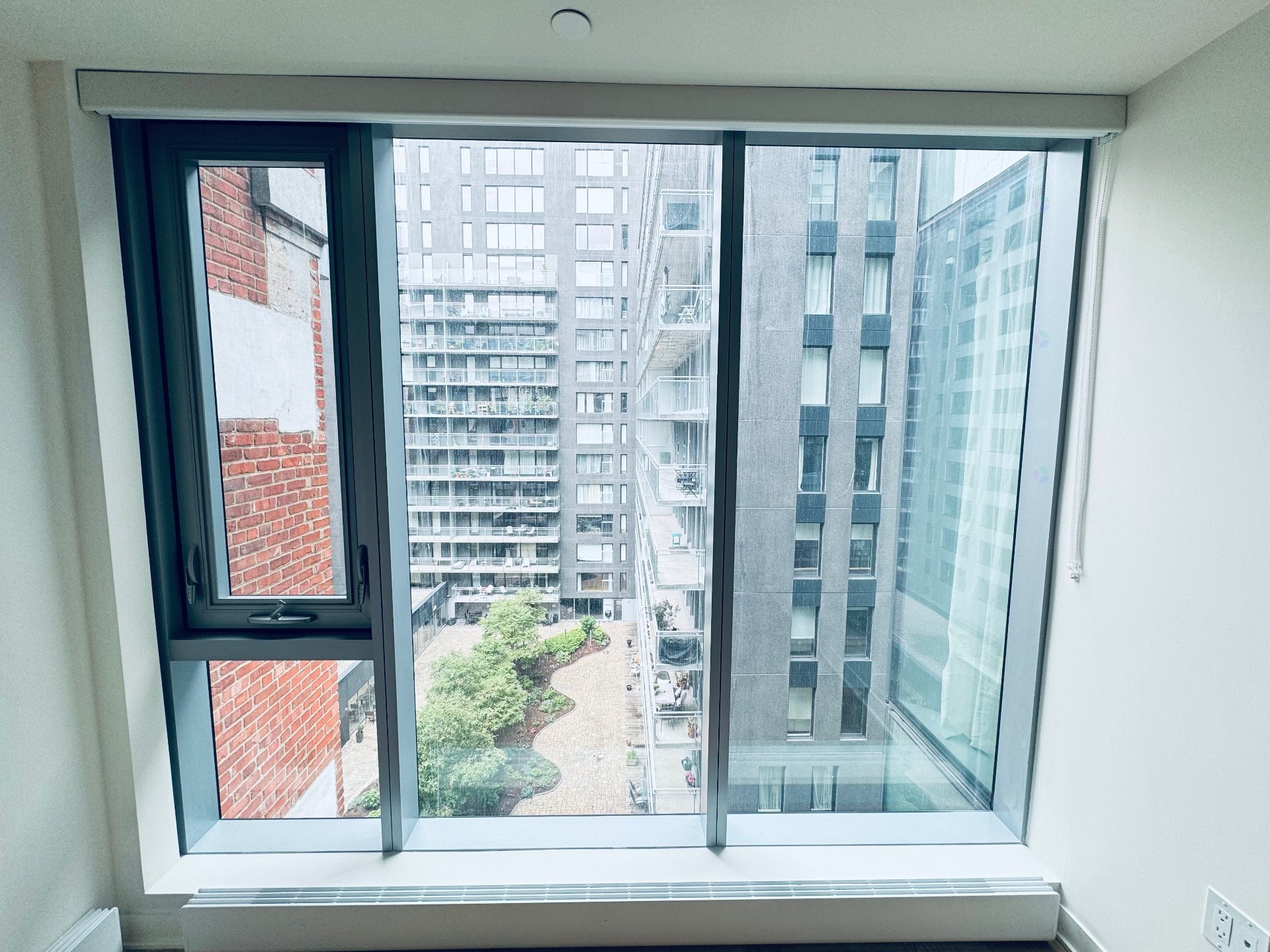 









360


Rue Mayor

, 810,
Montréal (Ville-Marie),




QC
H3A0J4

