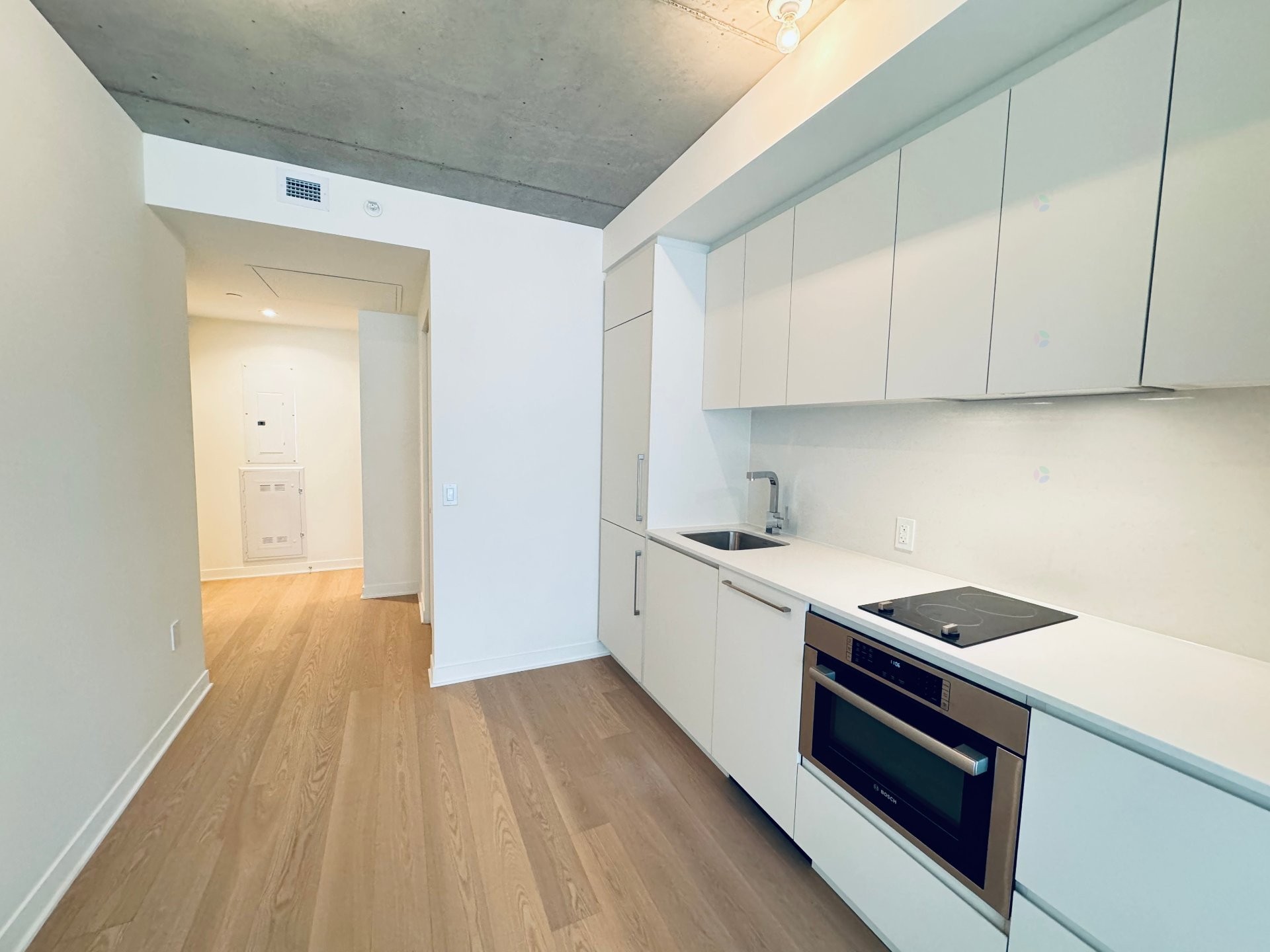 









360


Rue Mayor

, 810,
Montréal (Ville-Marie),




QC
H3A0J4

