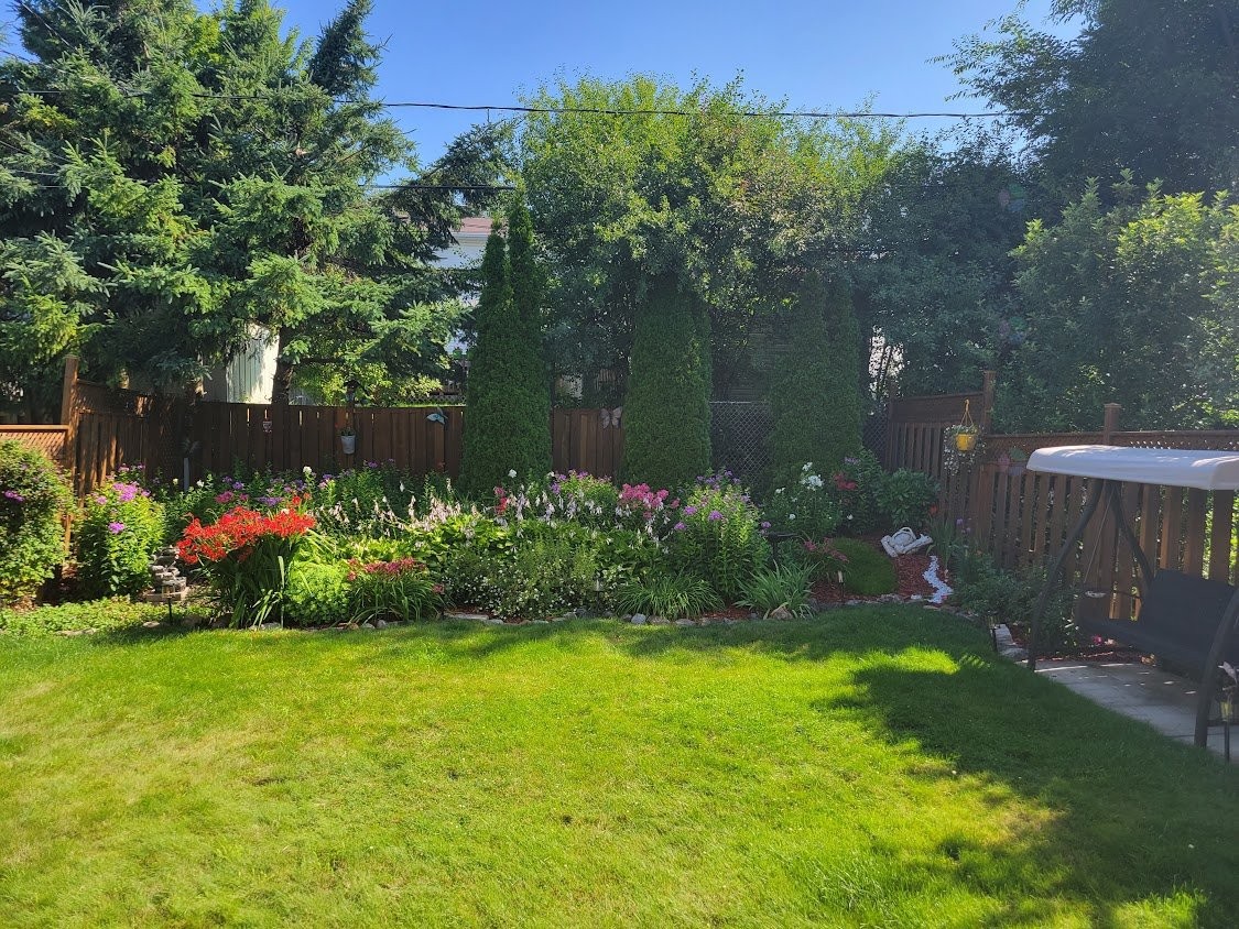 









143


Rue Beaulac

,
Gatineau (Aylmer),




QC
J9H6M9

