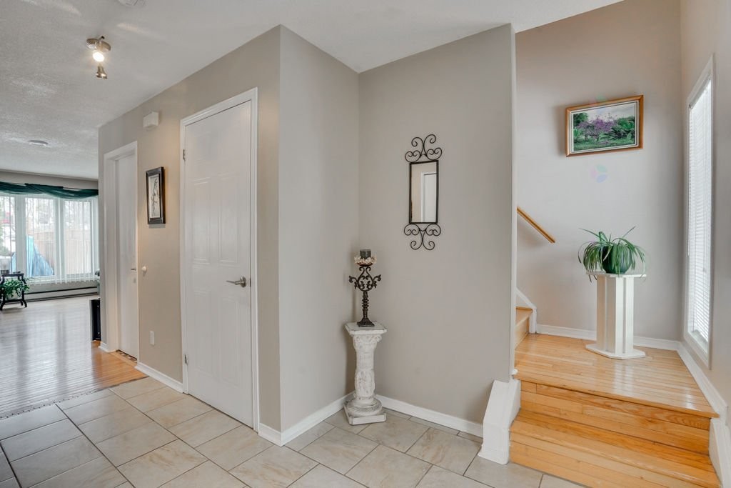 









143


Rue Beaulac

,
Gatineau (Aylmer),




QC
J9H6M9

