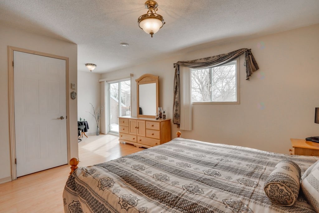 









143


Rue Beaulac

,
Gatineau (Aylmer),




QC
J9H6M9

