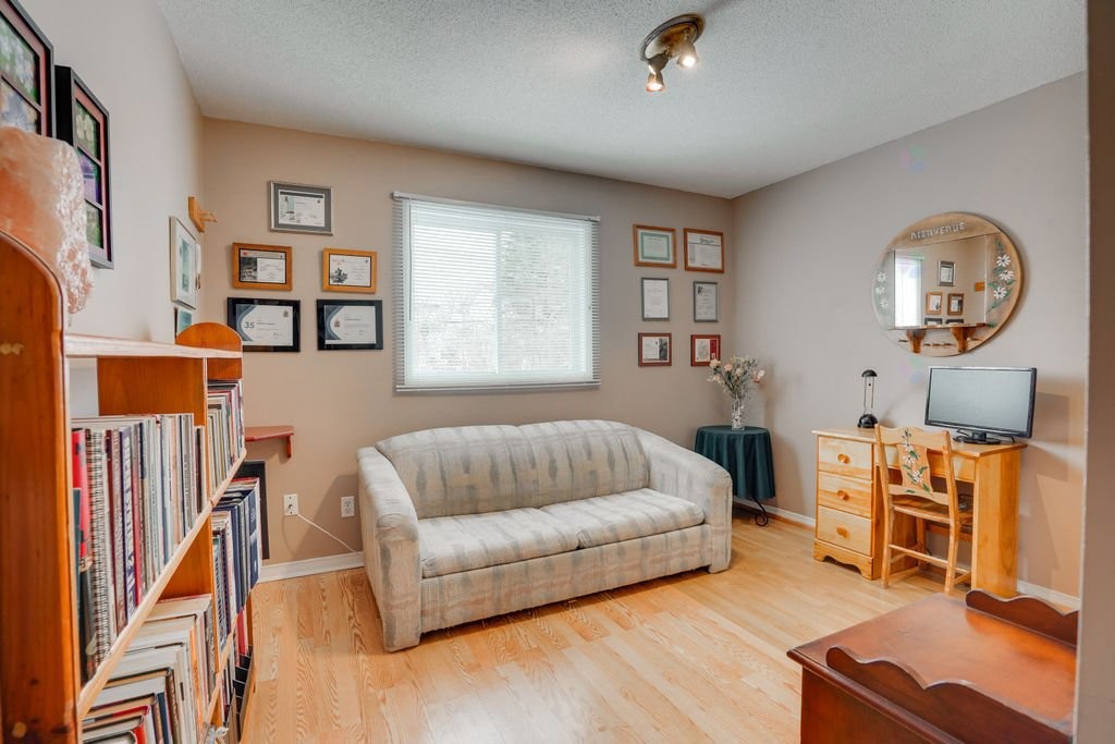 









143


Rue Beaulac

,
Gatineau (Aylmer),




QC
J9H6M9

