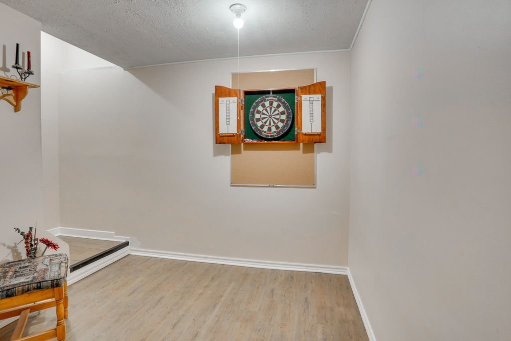 









143


Rue Beaulac

,
Gatineau (Aylmer),




QC
J9H6M9

