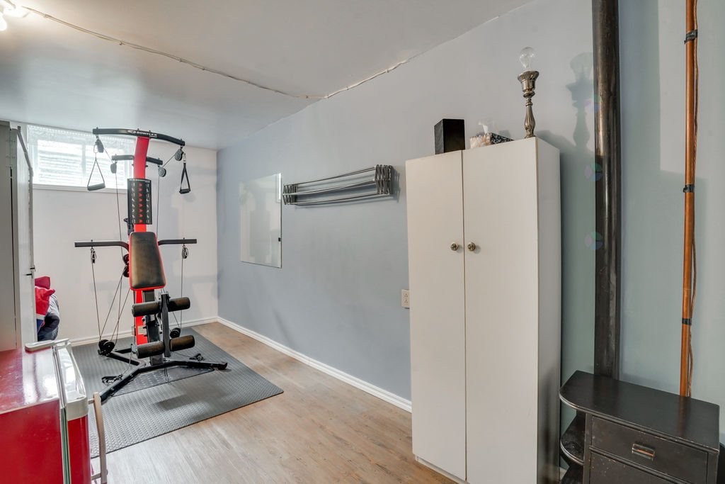 









143


Rue Beaulac

,
Gatineau (Aylmer),




QC
J9H6M9

