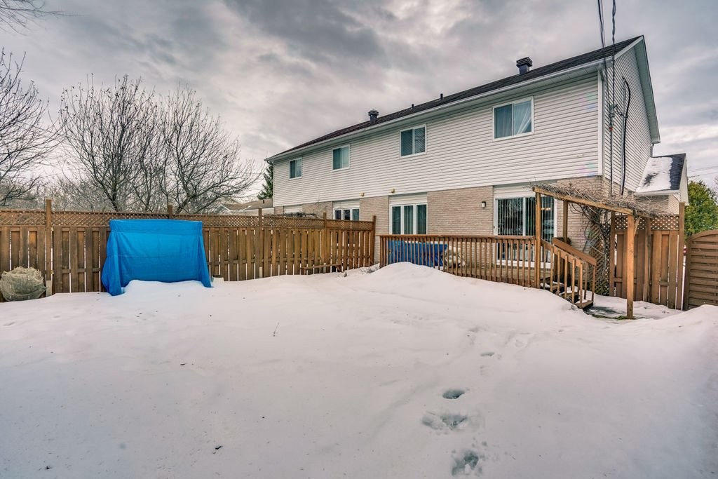 









143


Rue Beaulac

,
Gatineau (Aylmer),




QC
J9H6M9

