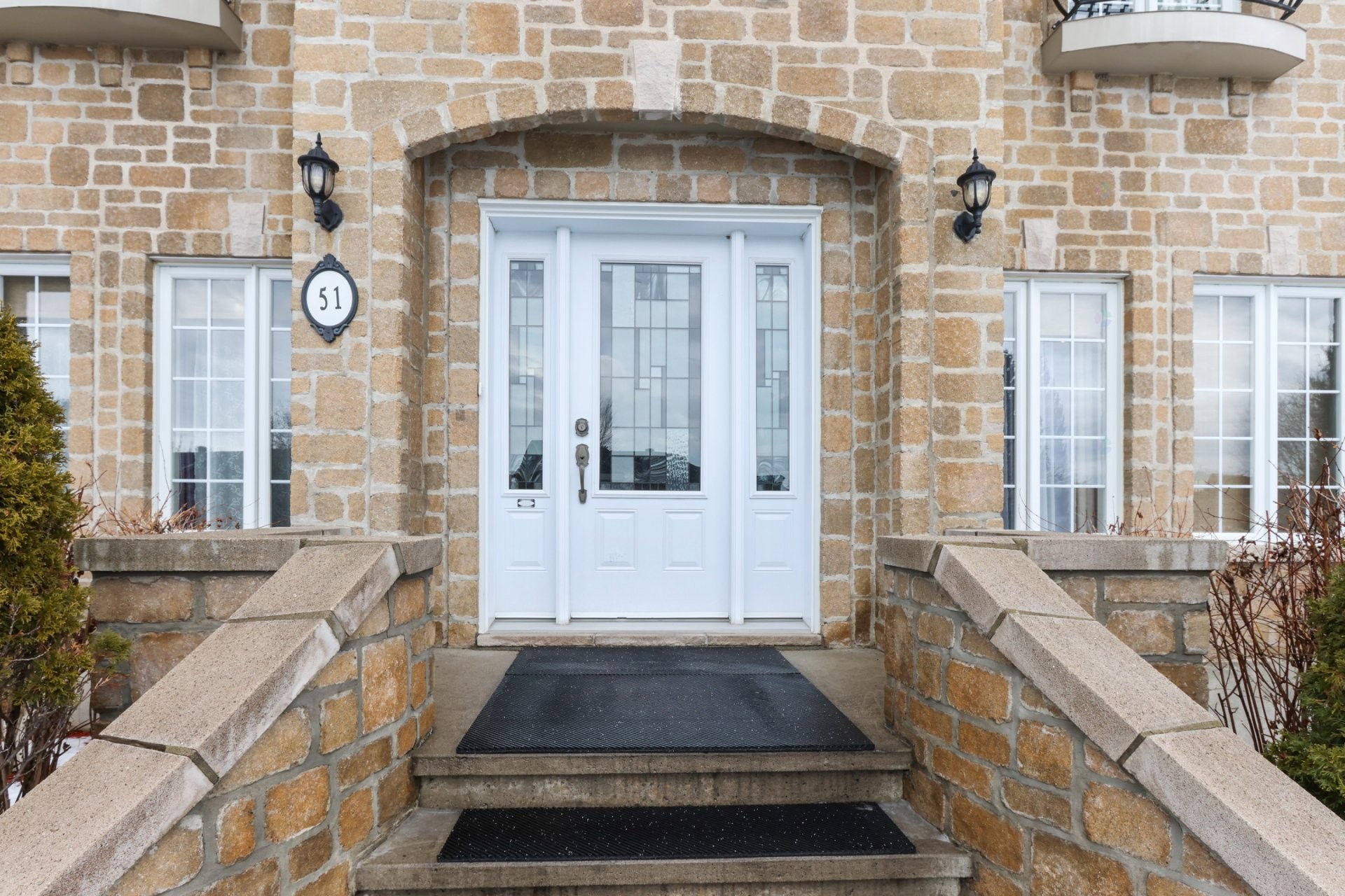 









51


8e Avenue

,
Beauharnois,




QC
J6N0G8

