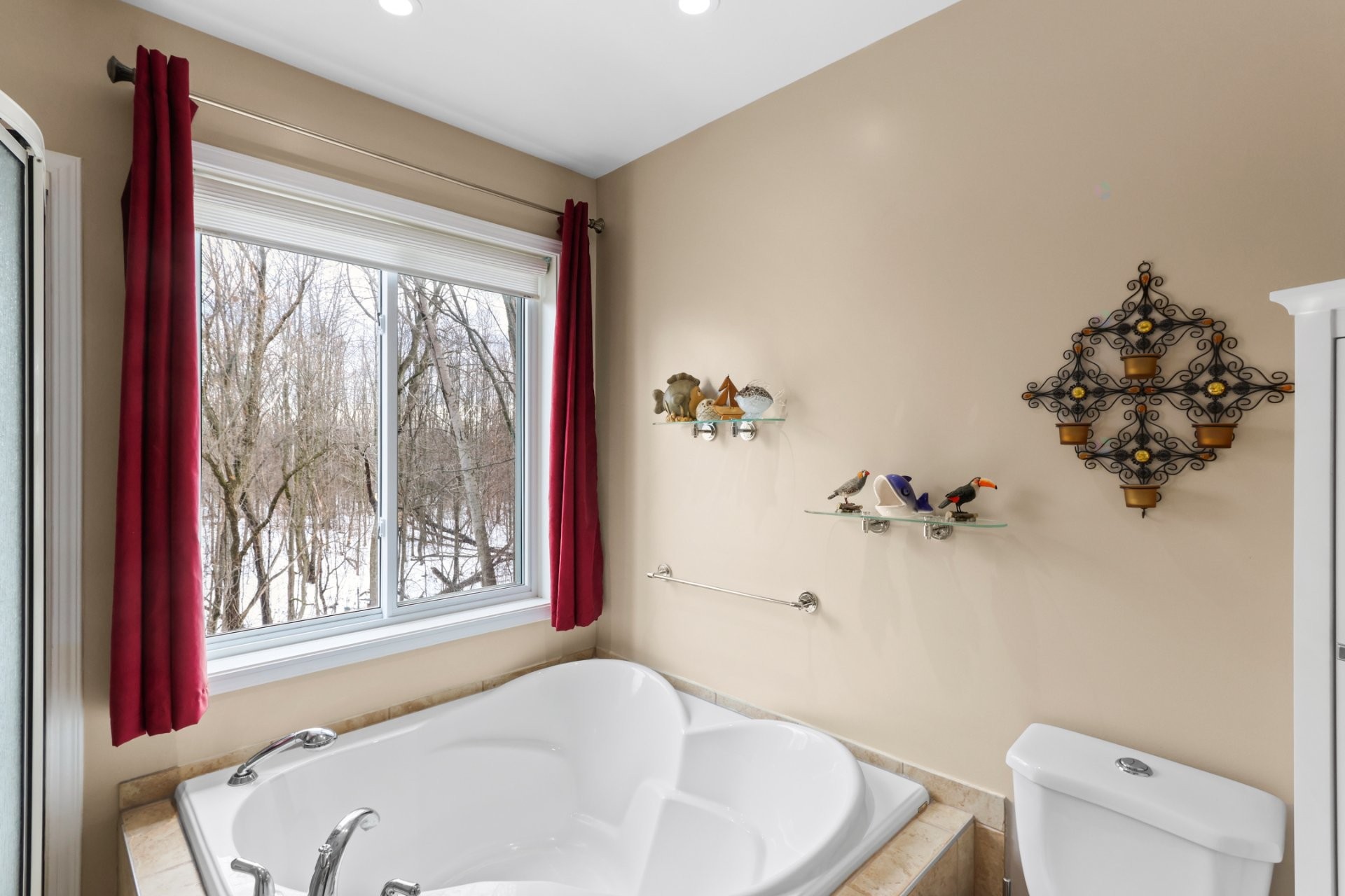 









51


8e Avenue

,
Beauharnois,




QC
J6N0G8

