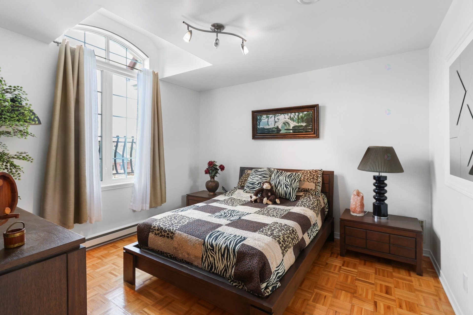 









51


8e Avenue

,
Beauharnois,




QC
J6N0G8


