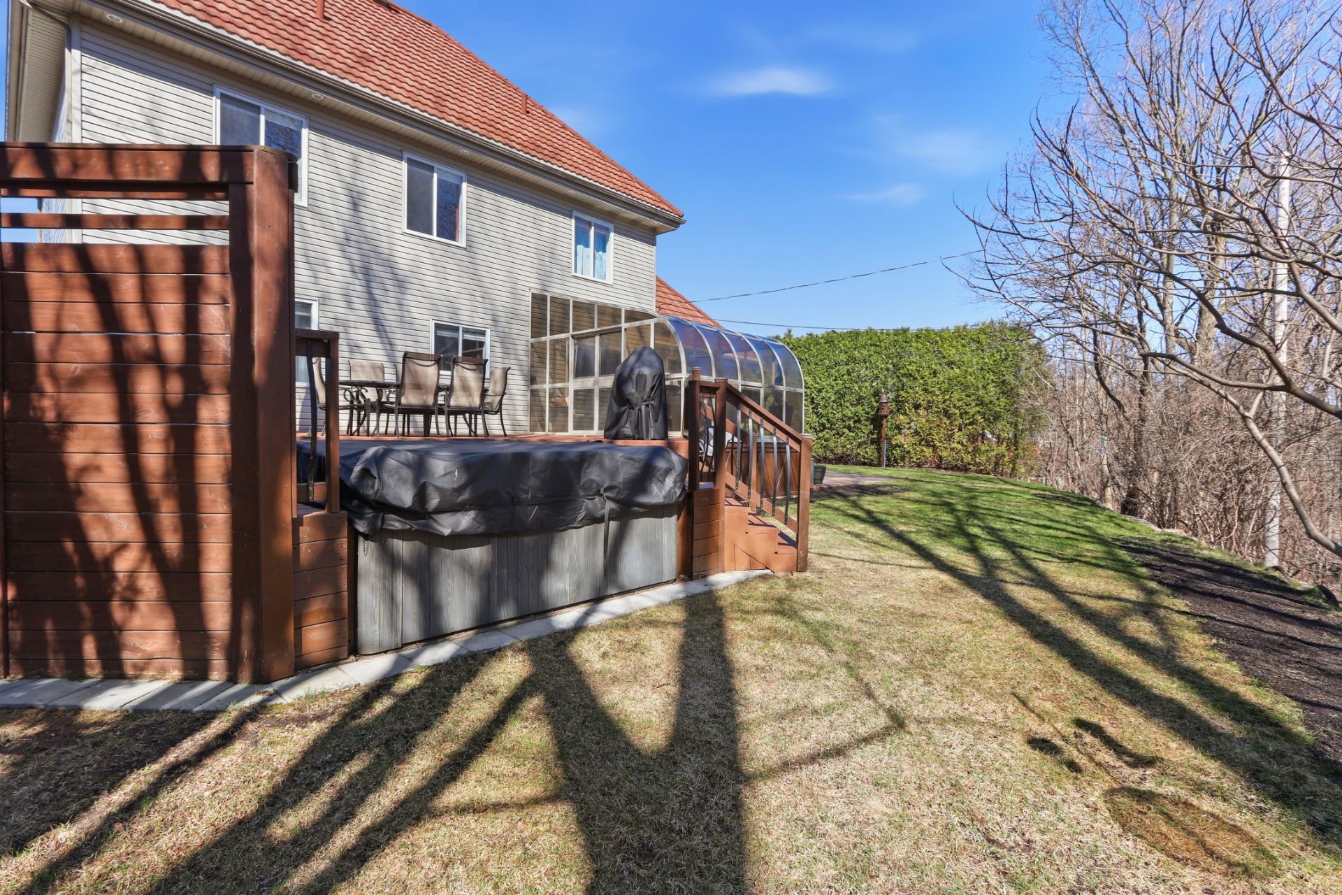 









51


8e Avenue

,
Beauharnois,




QC
J6N0G8

