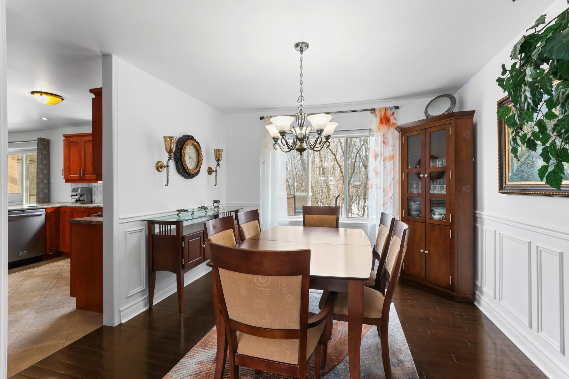 









51


8e Avenue

,
Beauharnois,




QC
J6N0G8

