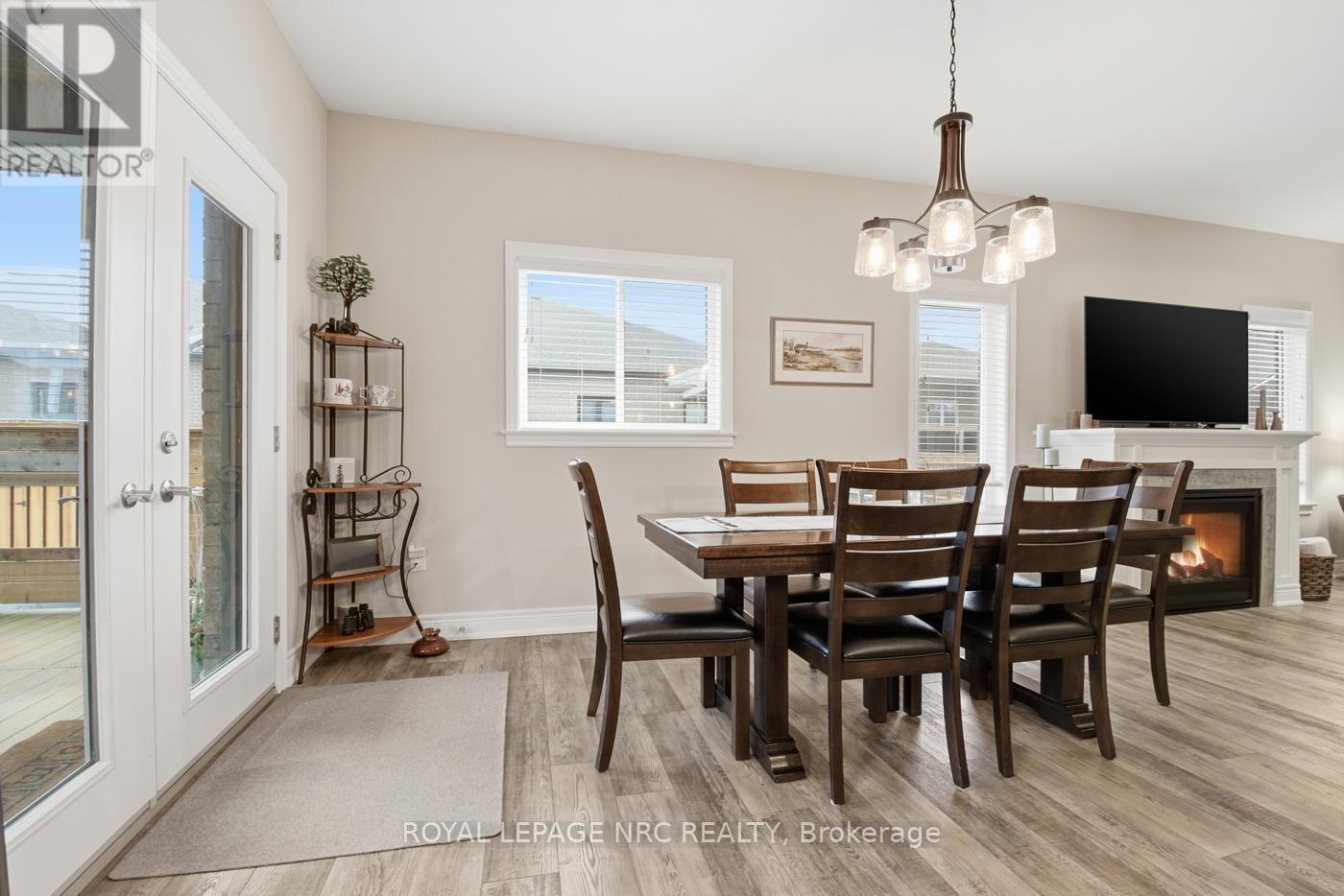 












67 HICKORY COURT

,
Port Colborne (Sugarloaf),




Ontario
L3K0B2

