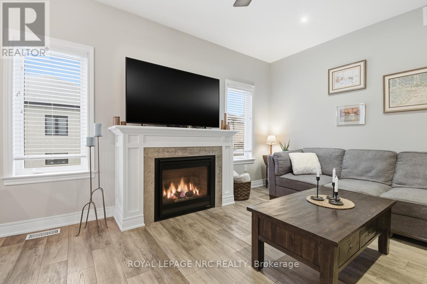 












67 HICKORY COURT

,
Port Colborne (Sugarloaf),




Ontario
L3K0B2

