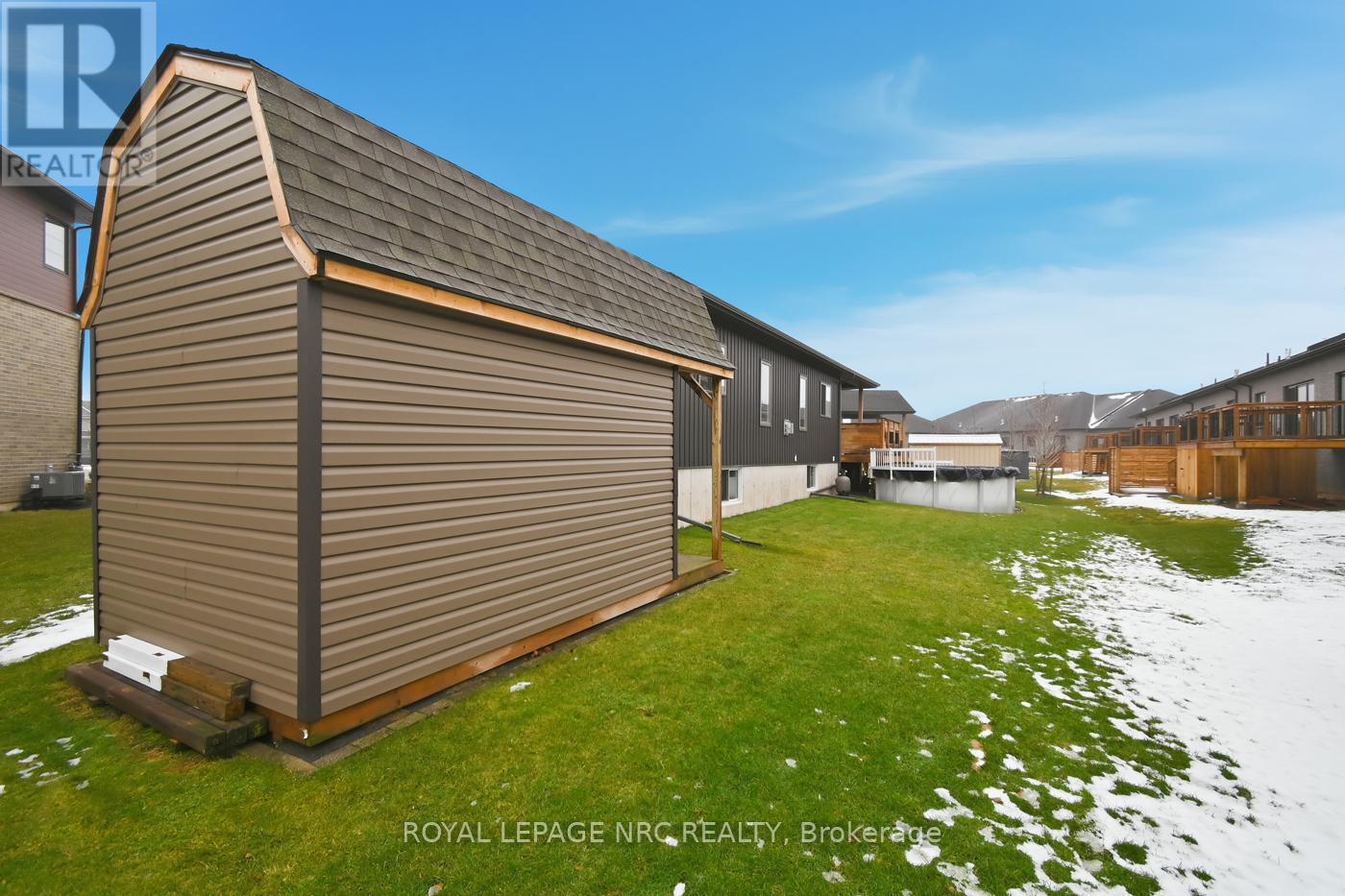 












67 HICKORY COURT

,
Port Colborne (Sugarloaf),




Ontario
L3K0B2

