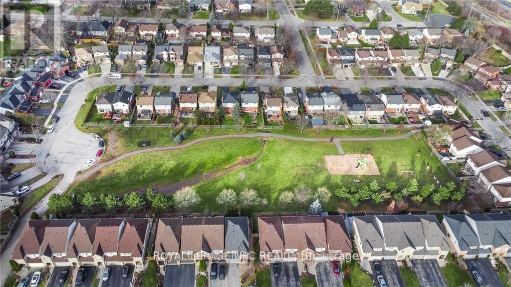 












11 TOMAHAWK DRIVE

,
Grimsby,




Ontario
L3M5G4

