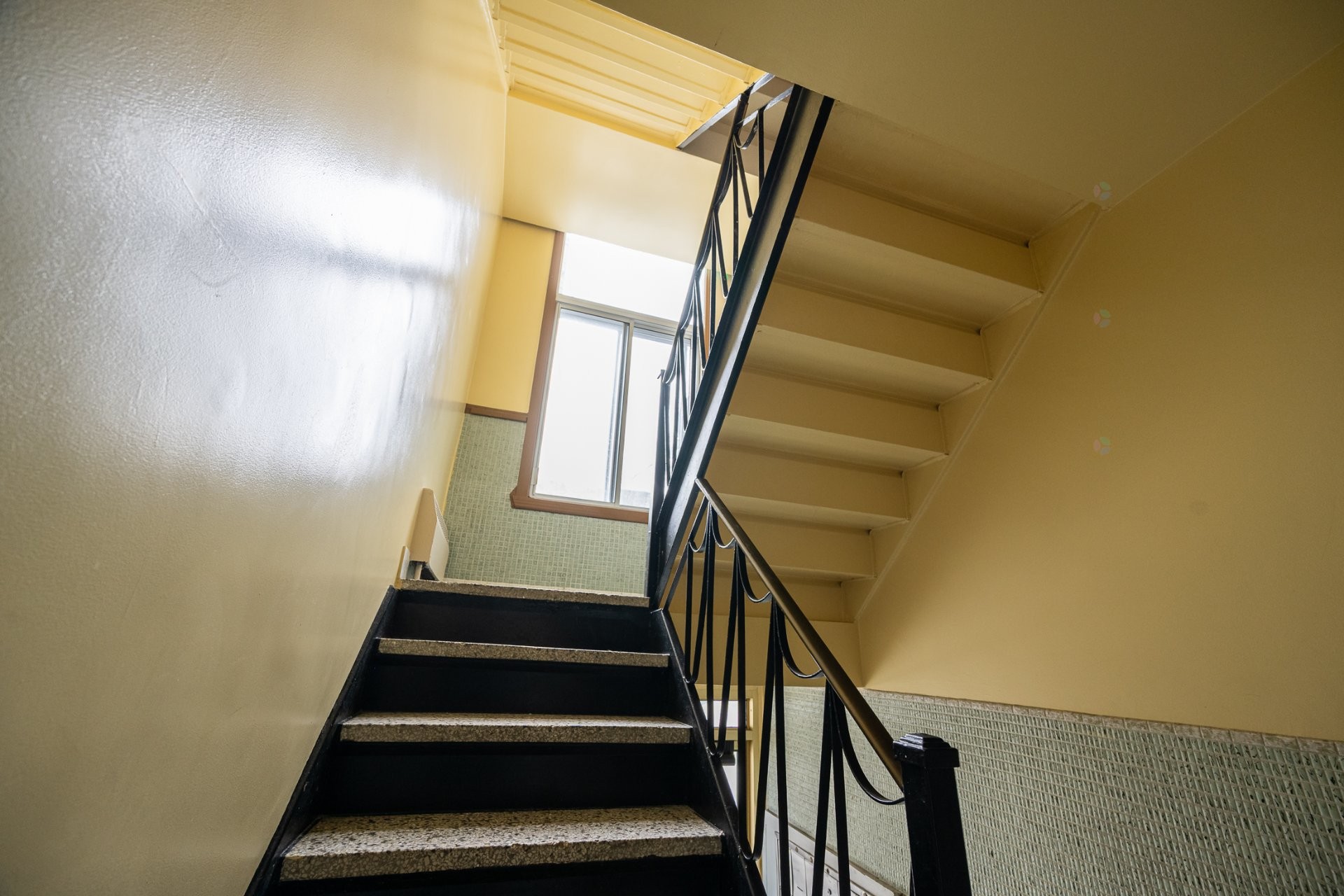 









8625


Av. d'Outremont

,
Montréal (Villeray/Saint-Michel/Parc-Extension),




QC
H3N2M9

