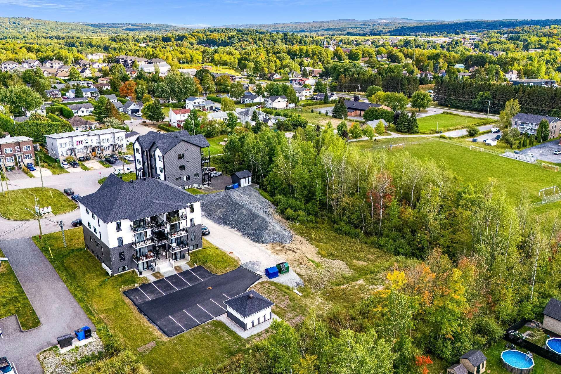 












Rue Armande-Biron

,
Sherbrooke (Brompton/Rock Forest/Saint-Élie/Deauville),







QC
J1C0W1


