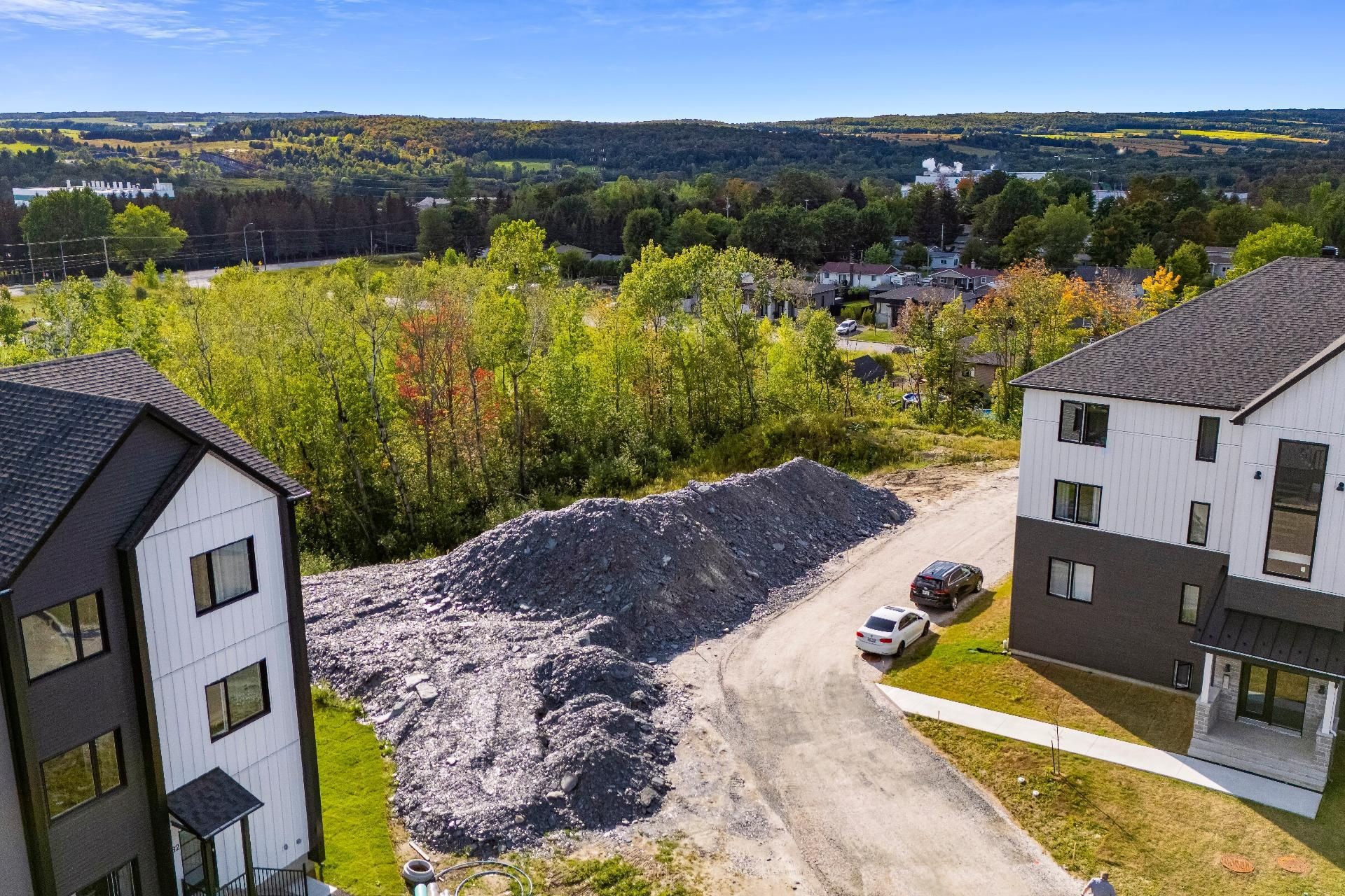












Rue Armande-Biron

,
Sherbrooke (Brompton/Rock Forest/Saint-Élie/Deauville),







QC
J1C0W1

