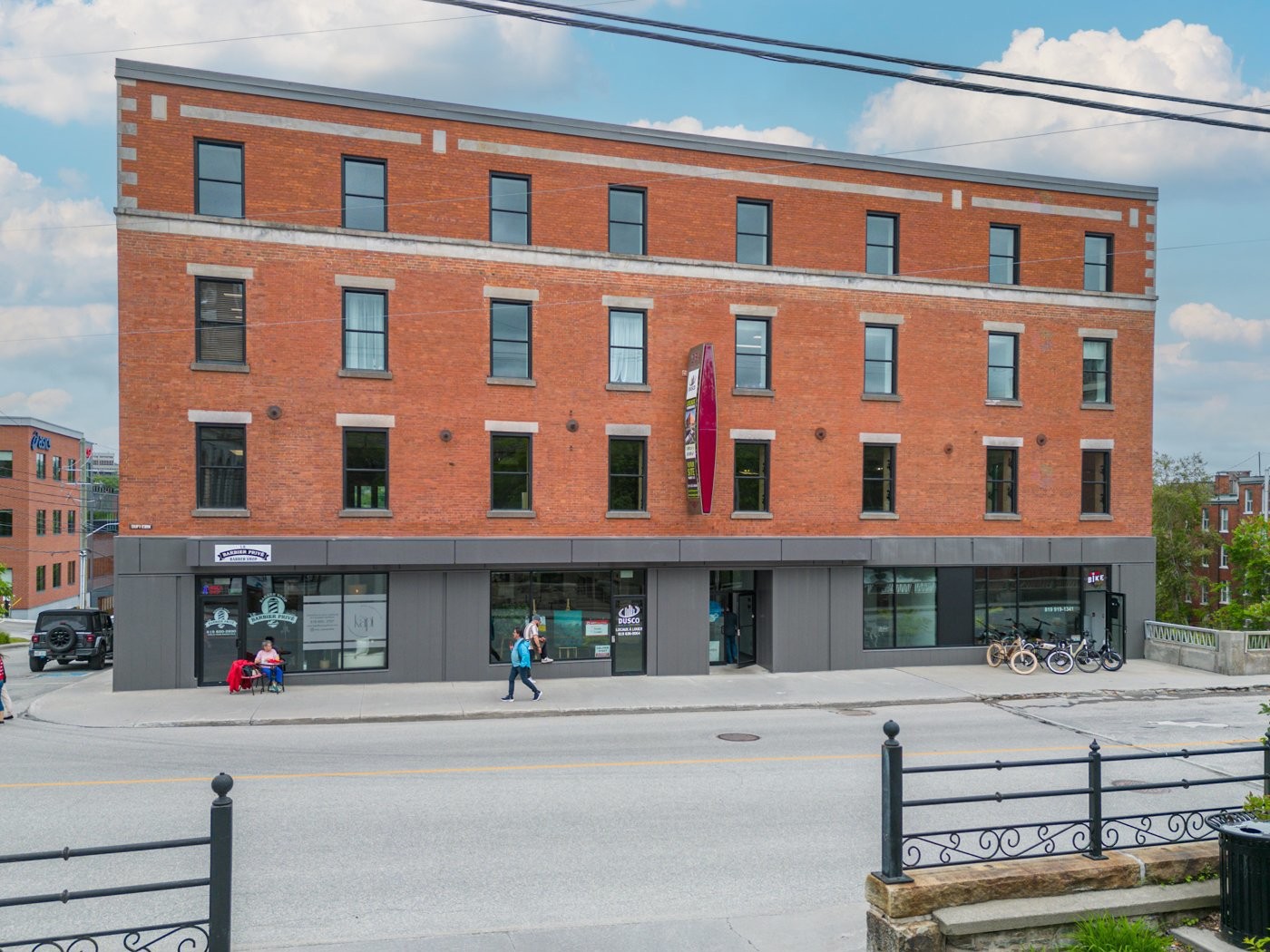 









234


Rue Dufferin

, 400,
Sherbrooke (Les Nations),




QC
J1H4M2

