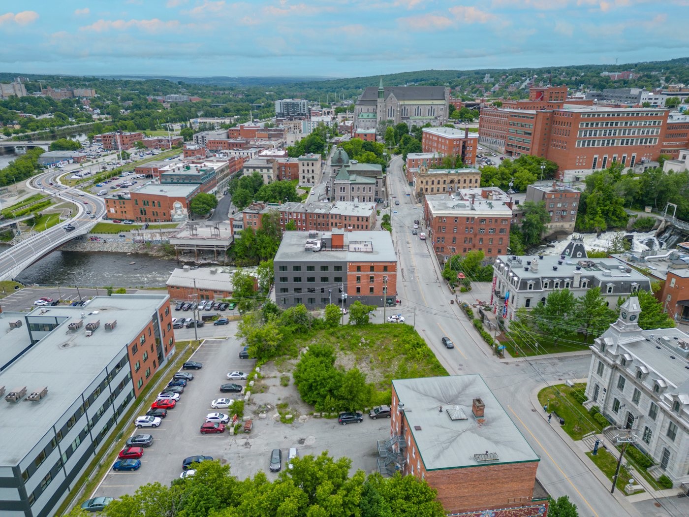 









234


Rue Dufferin

, 400,
Sherbrooke (Les Nations),




QC
J1H4M2

