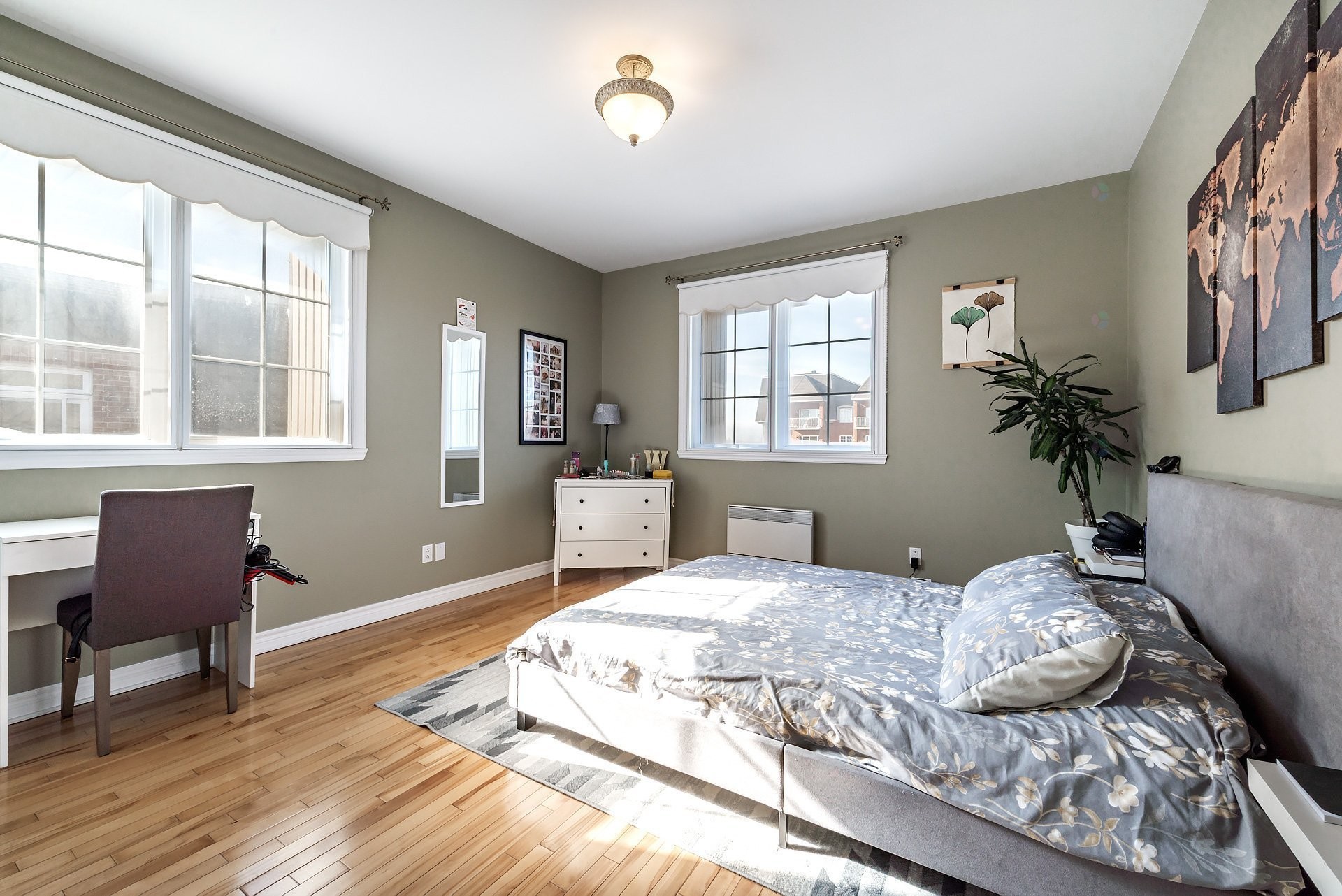 









14001


Boul. Cavendish

, 304,
Montréal (Saint-Laurent),




QC
H4R3J5

