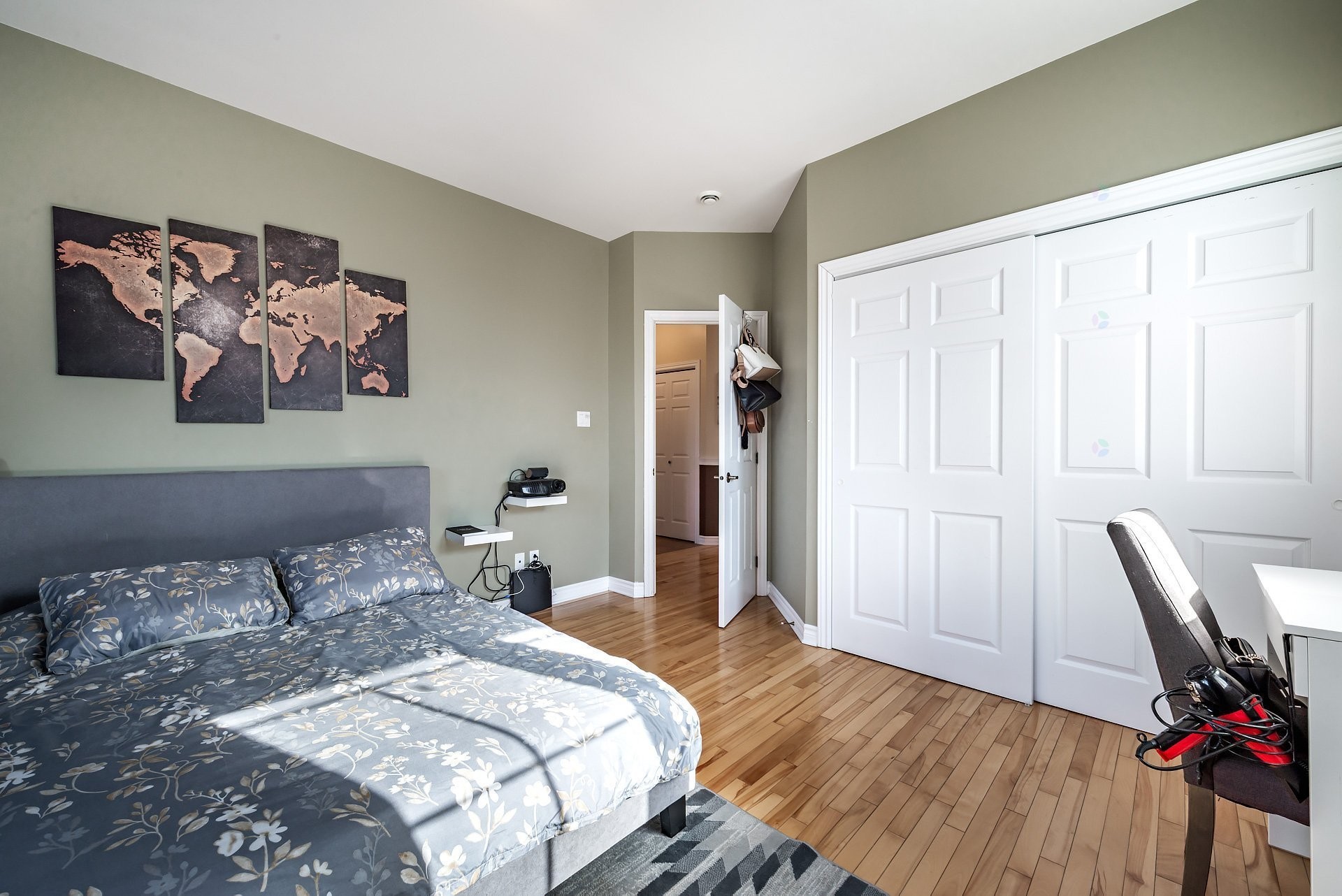 









14001


Boul. Cavendish

, 304,
Montréal (Saint-Laurent),




QC
H4R3J5

