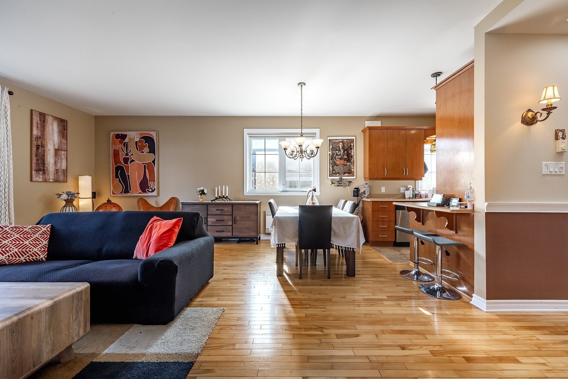 









14001


Boul. Cavendish

, 304,
Montréal (Saint-Laurent),




QC
H4R3J5

