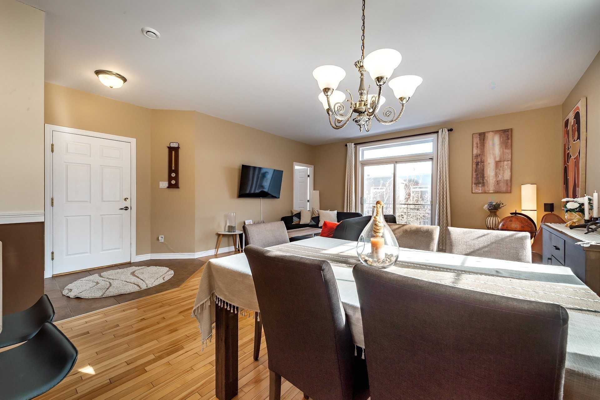 









14001


Boul. Cavendish

, 304,
Montréal (Saint-Laurent),




QC
H4R3J5

