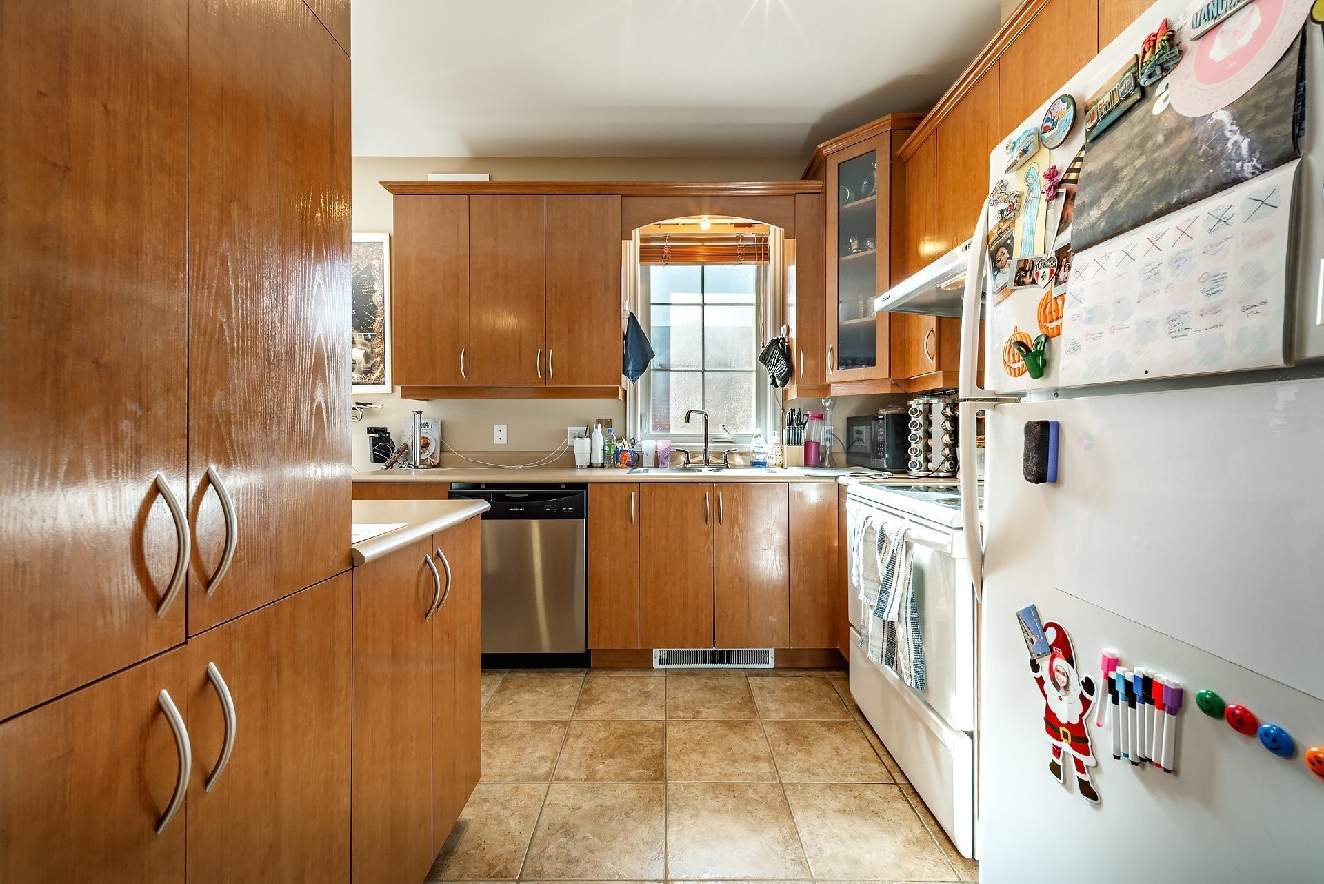 









14001


Boul. Cavendish

, 304,
Montréal (Saint-Laurent),




QC
H4R3J5

