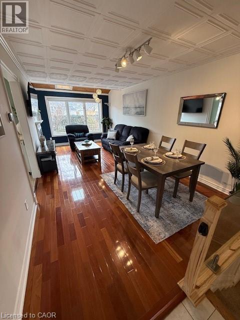 












11 TOMAHAWK Drive

,
Grimsby,




Ontario
L3M5G4

