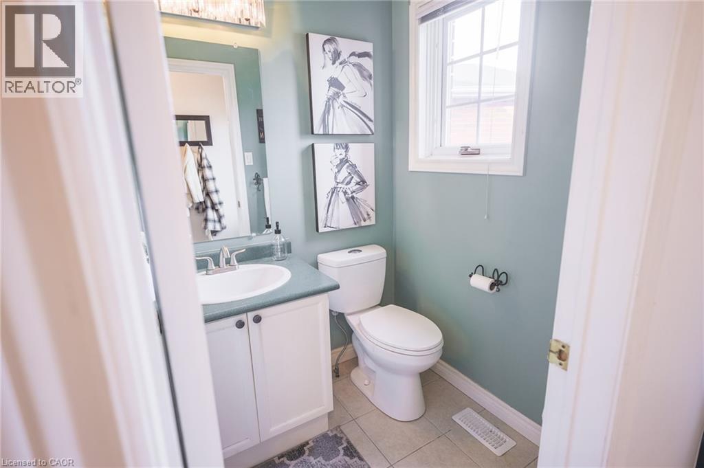 












11 TOMAHAWK Drive

,
Grimsby,




Ontario
L3M5G4

