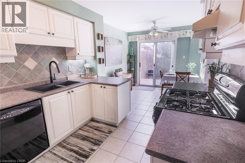 












11 TOMAHAWK Drive

,
Grimsby,




Ontario
L3M5G4

