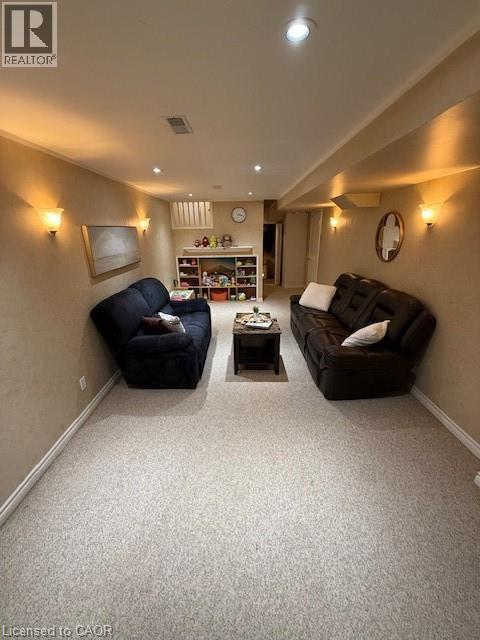 












11 TOMAHAWK Drive

,
Grimsby,




Ontario
L3M5G4

