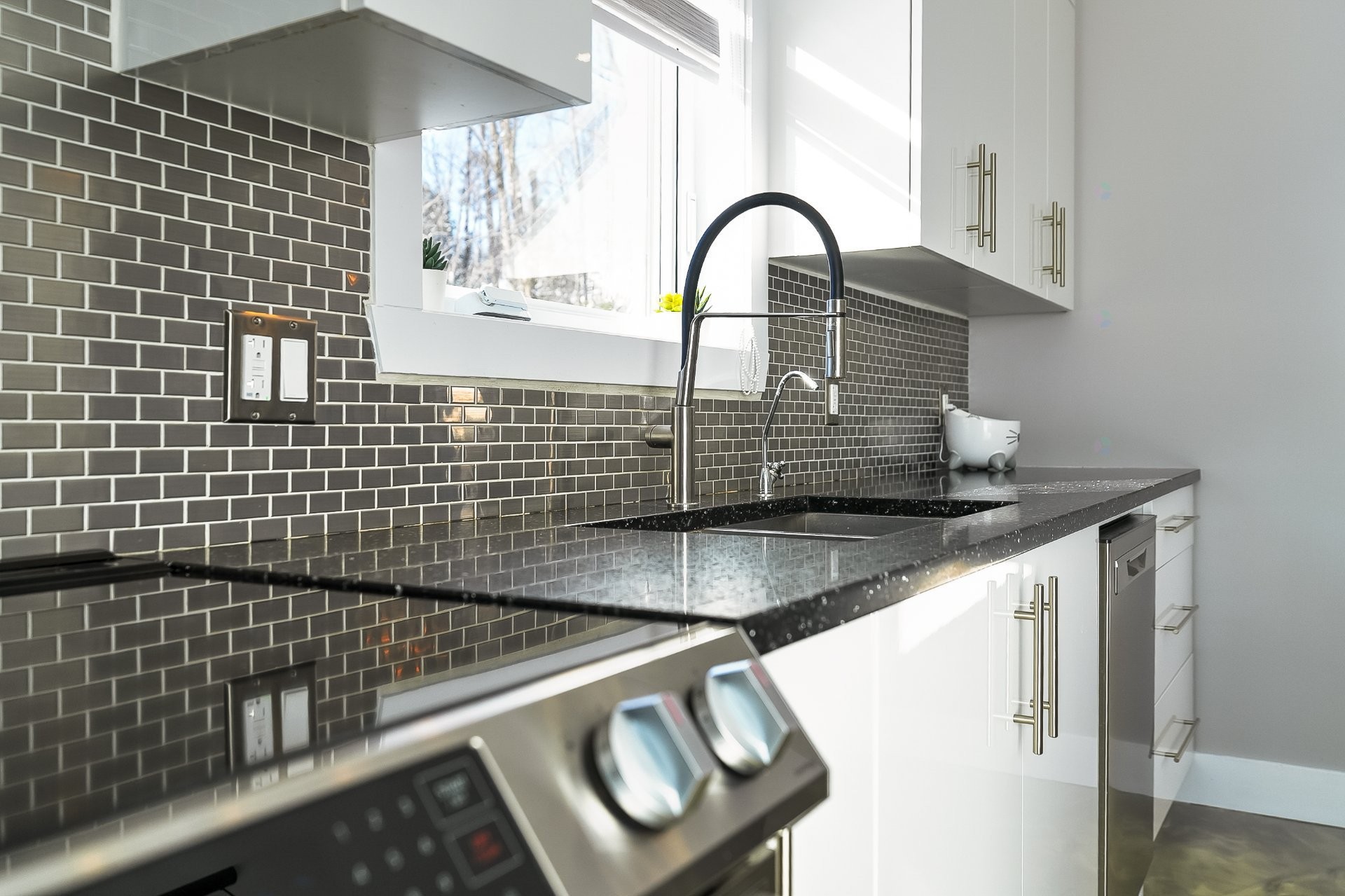 









268


Rue Montcalm

,
Saint-Colomban,




QC
J5K2N3

