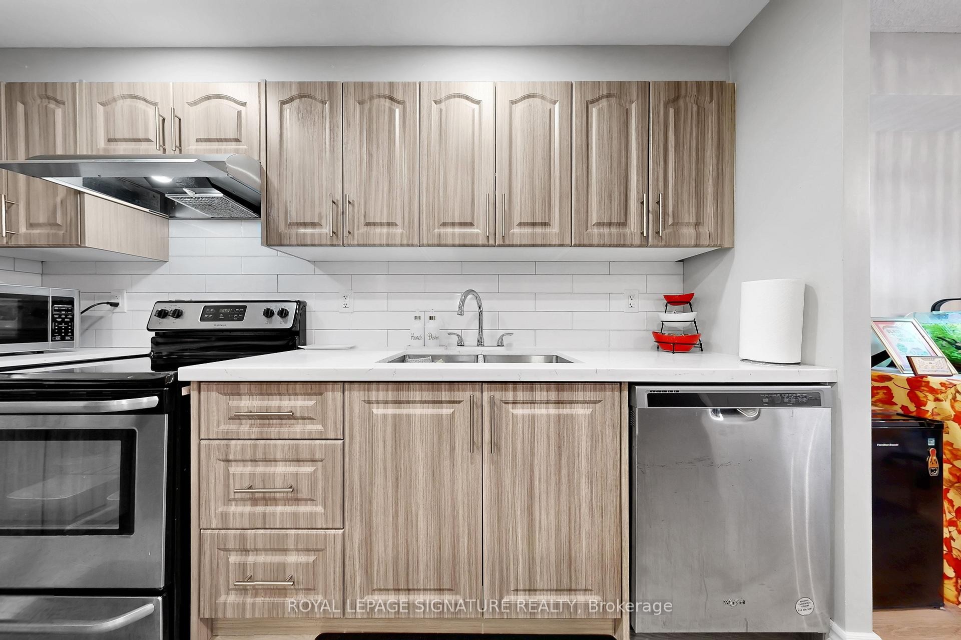 









301


Prudential

Drive, 101,
Toronto,




ON
M1P 4V3

