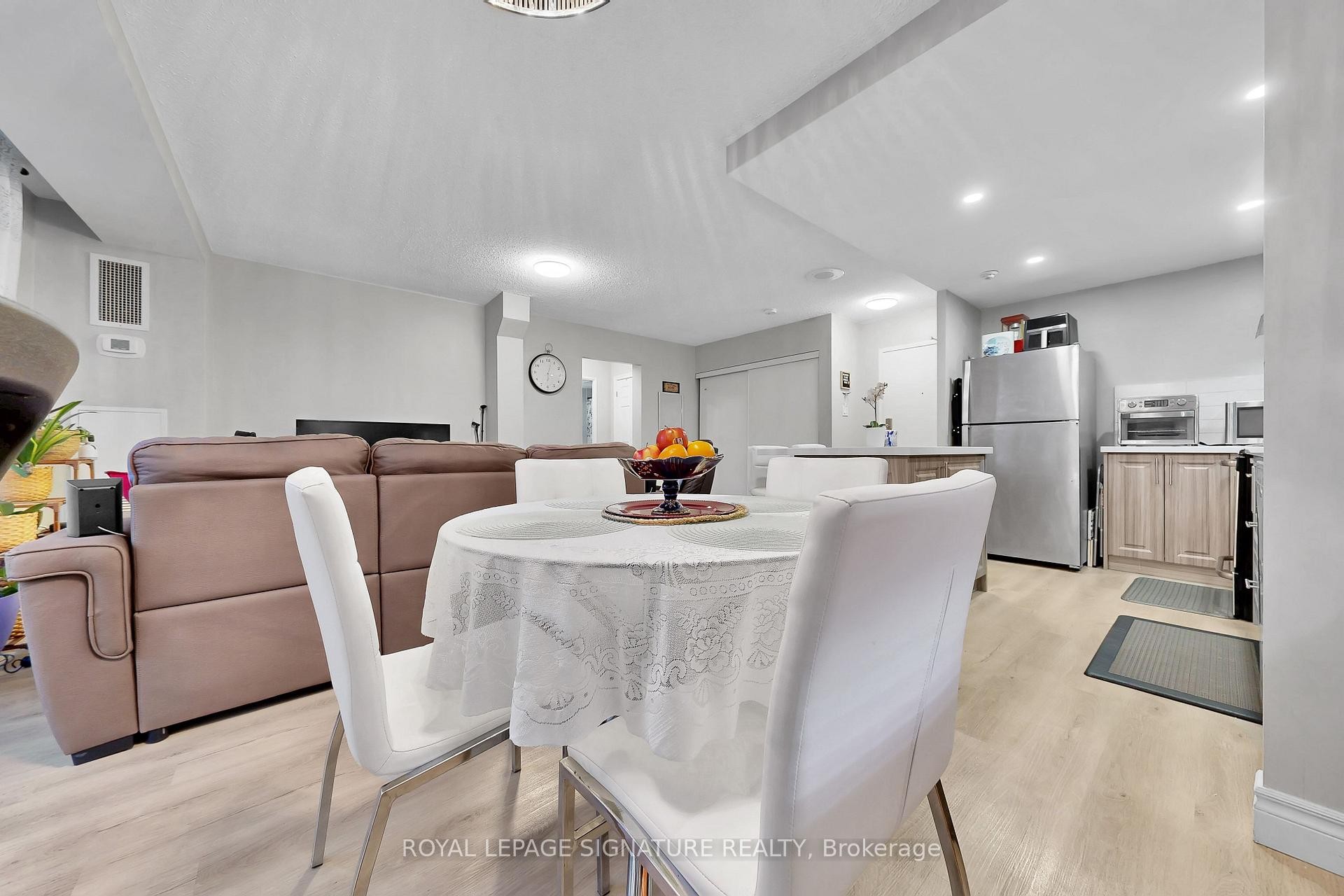 









301


Prudential

Drive, 101,
Toronto,




ON
M1P 4V3

