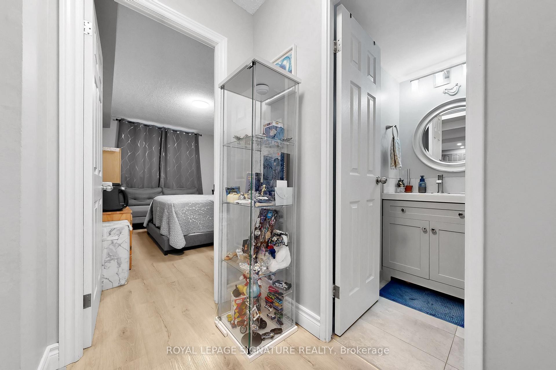 









301


Prudential

Drive, 101,
Toronto,




ON
M1P 4V3

