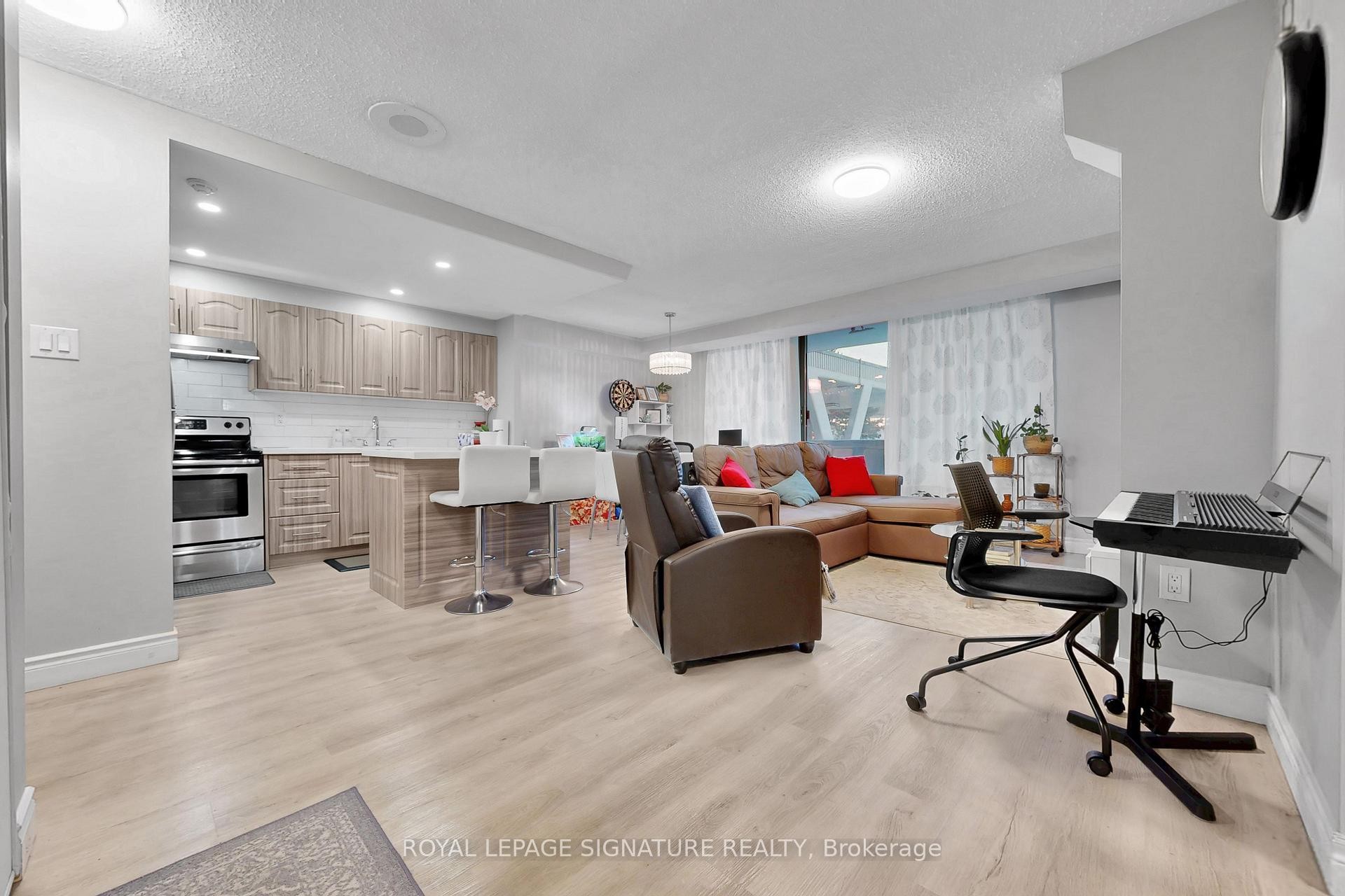 









301


Prudential

Drive, 101,
Toronto,




ON
M1P 4V3

