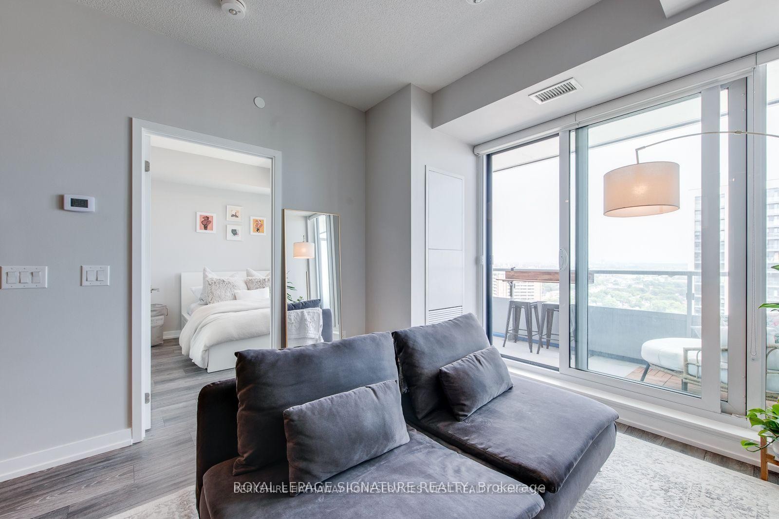 









225


Sumach

Street, 2712,
Toronto,




ON
M5A 3K3

