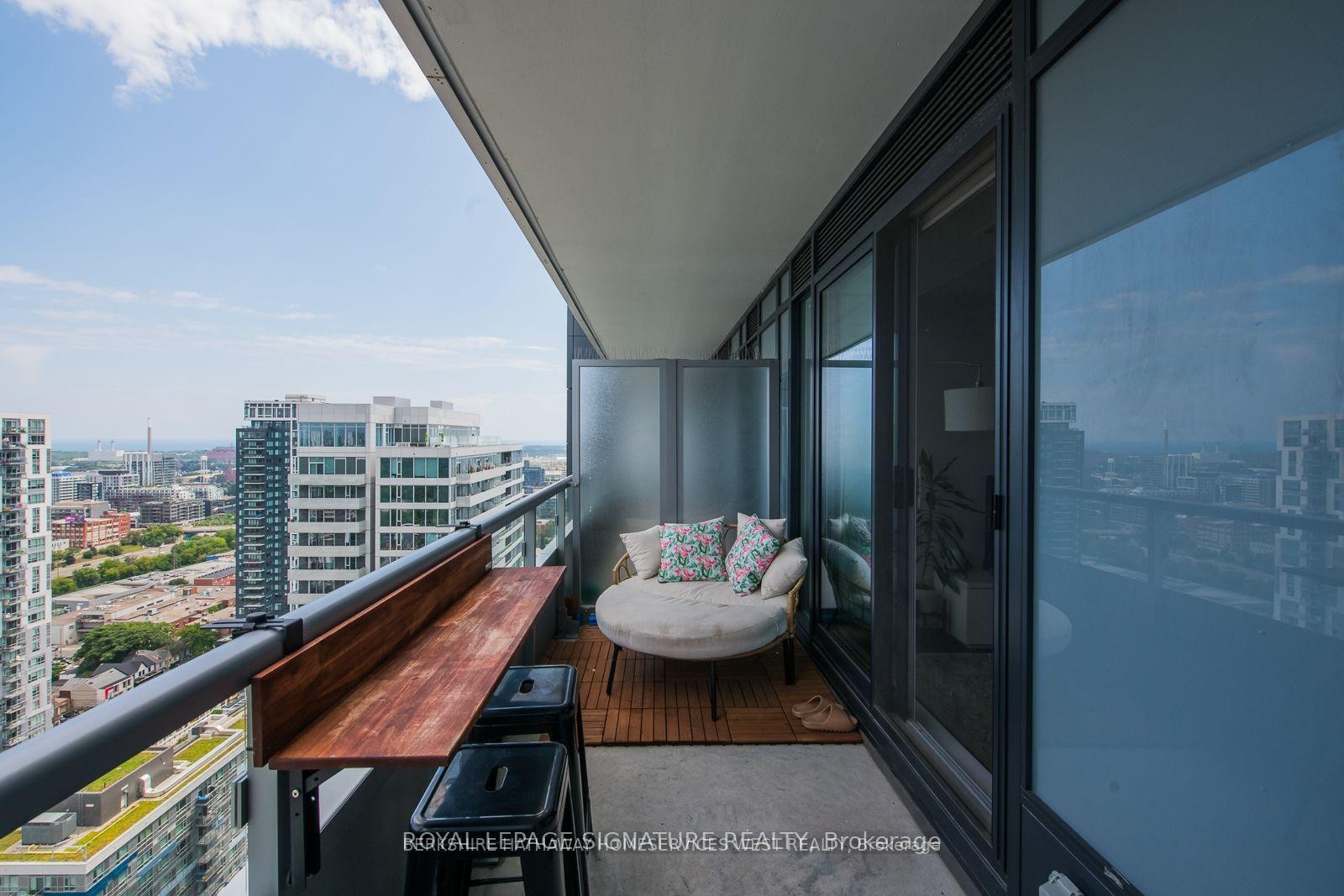 









225


Sumach

Street, 2712,
Toronto,




ON
M5A 3K3

