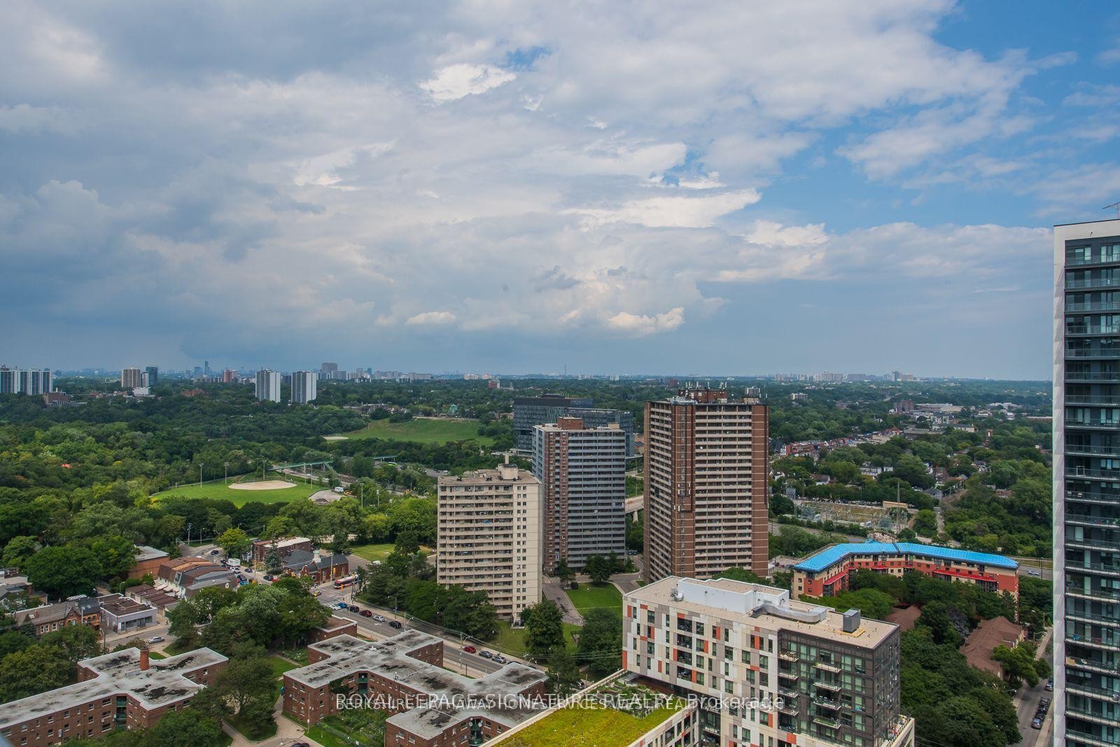 









225


Sumach

Street, 2712,
Toronto,




ON
M5A 3K3

