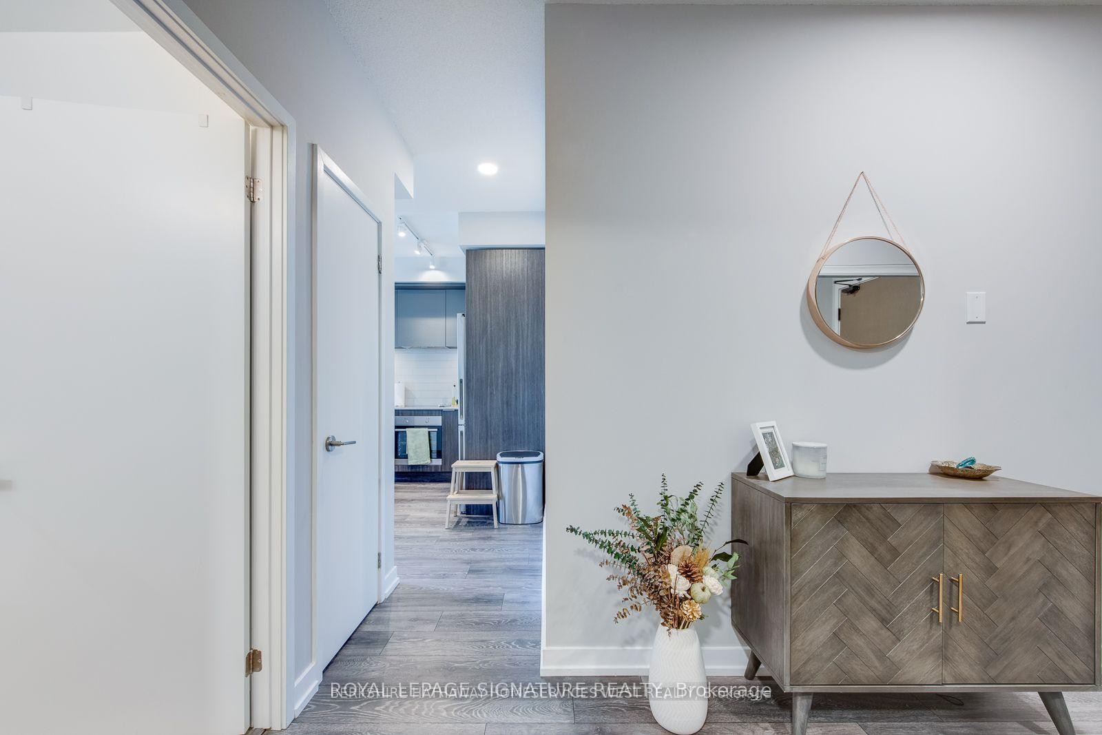 









225


Sumach

Street, 2712,
Toronto,




ON
M5A 3K3

