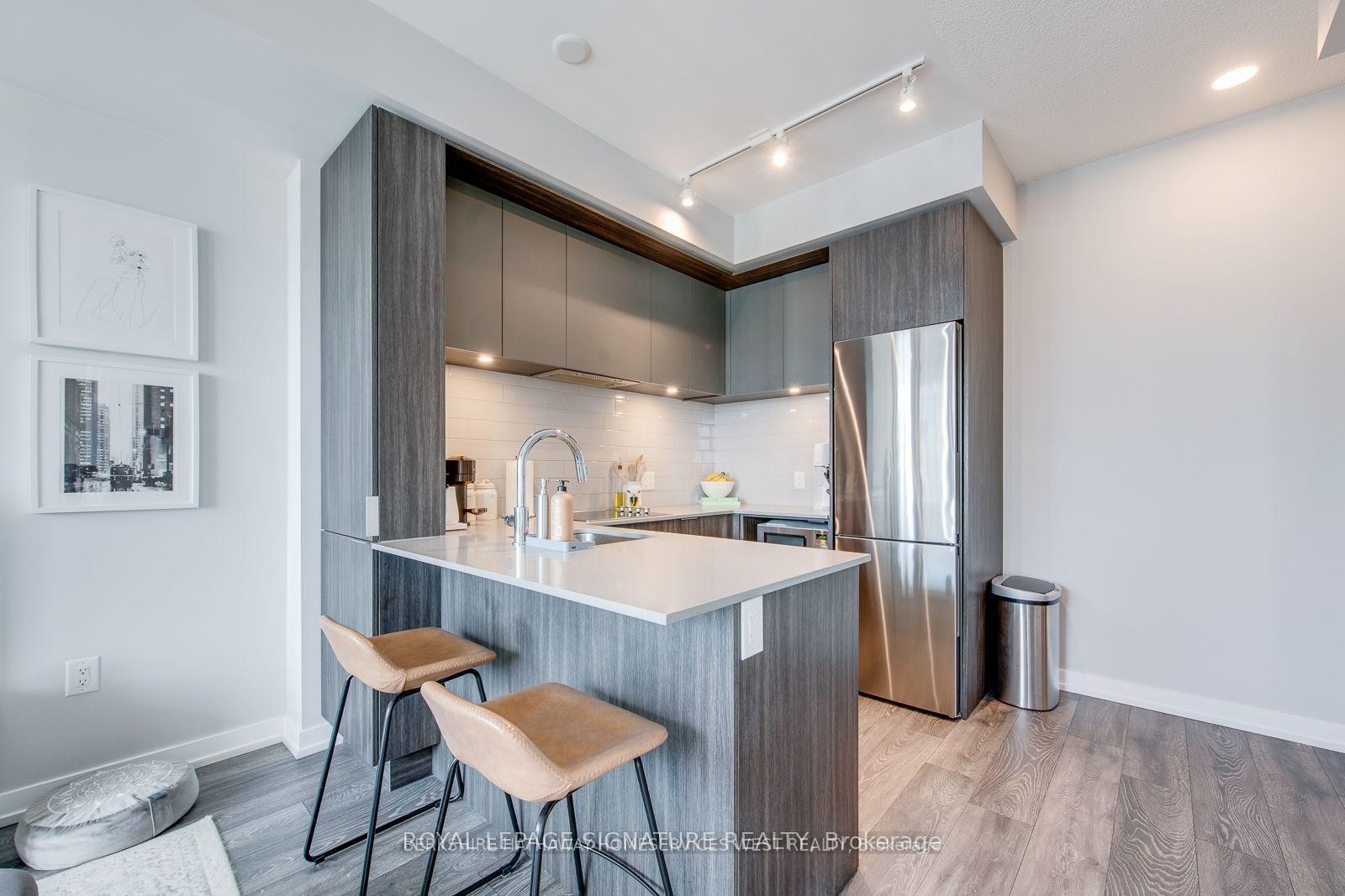 









225


Sumach

Street, 2712,
Toronto,




ON
M5A 3K3

