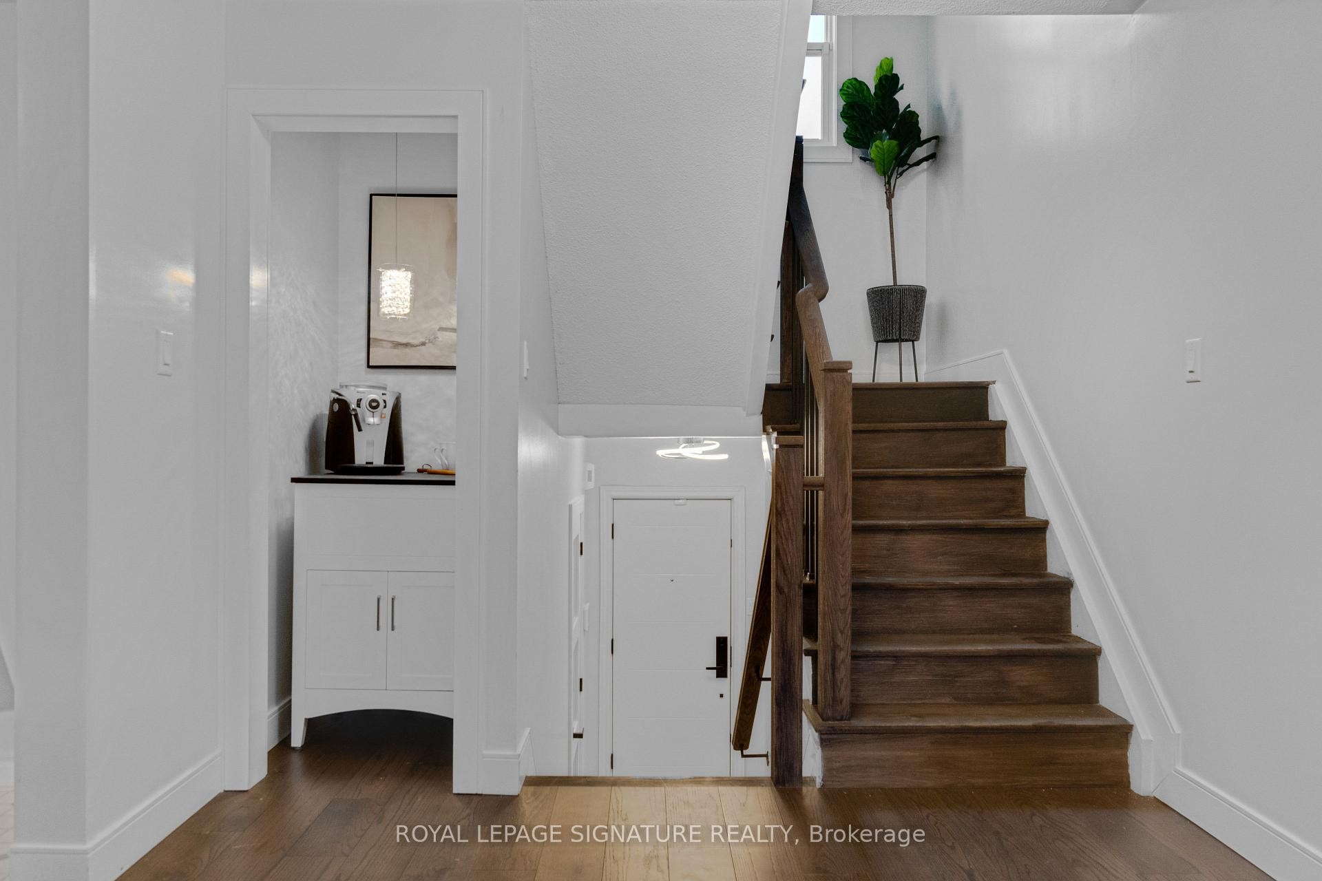 









37


Wrendale

Crescent,
Georgina,




ON
L4P 4C4

