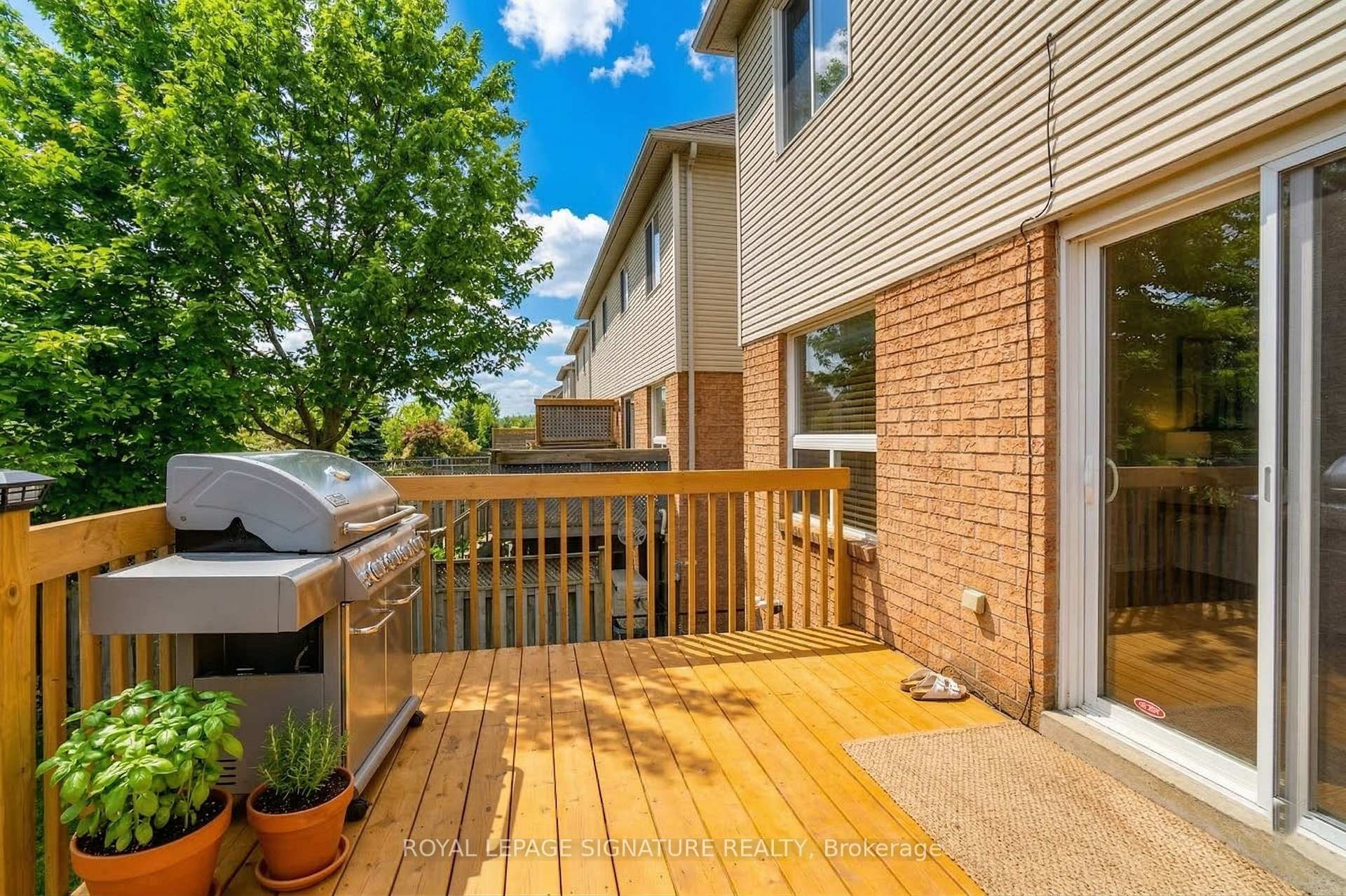 









37


Wrendale

Crescent,
Georgina,




ON
L4P 4C4

