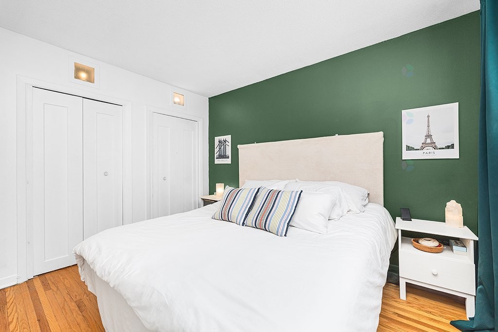 









7


Rue Lessard

,
Gatineau (Hull),




QC
J8Y1M6

