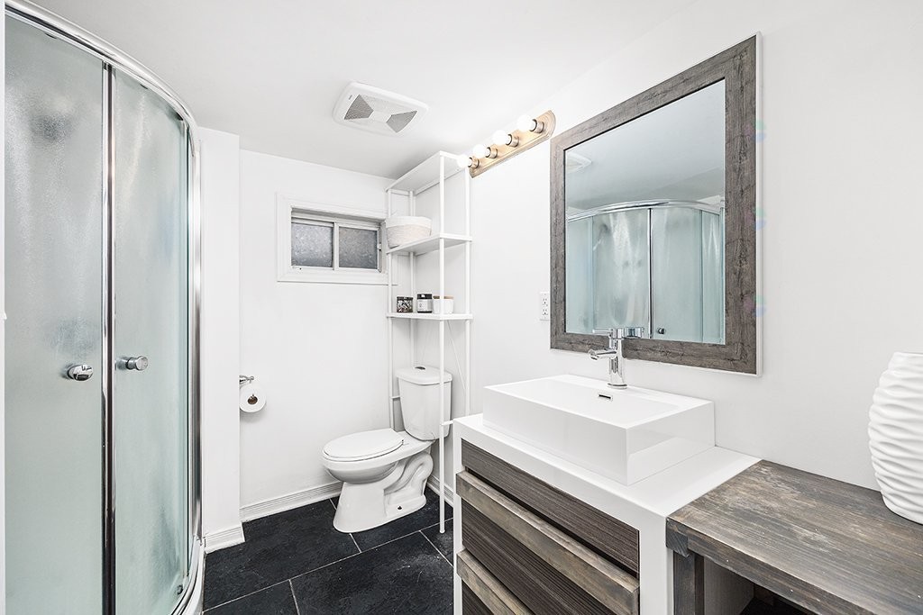 









7


Rue Lessard

,
Gatineau (Hull),




QC
J8Y1M6

