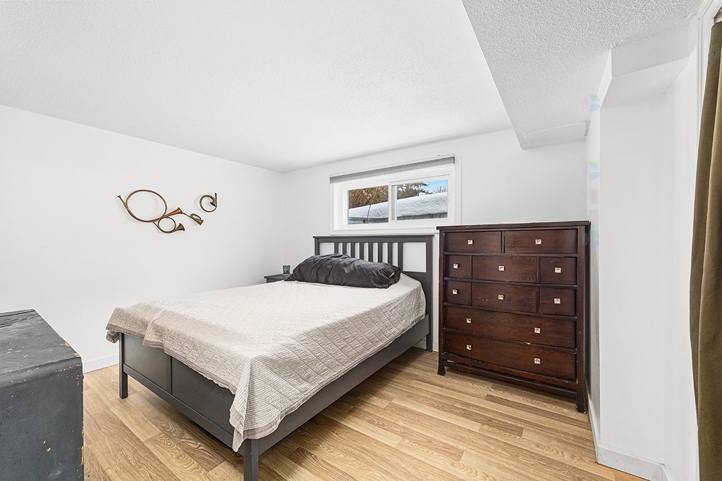 









7


Rue Lessard

,
Gatineau (Hull),




QC
J8Y1M6

