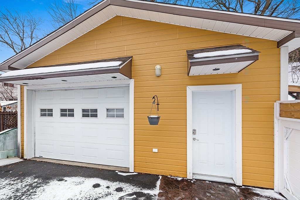 









7


Rue Lessard

,
Gatineau (Hull),




QC
J8Y1M6

